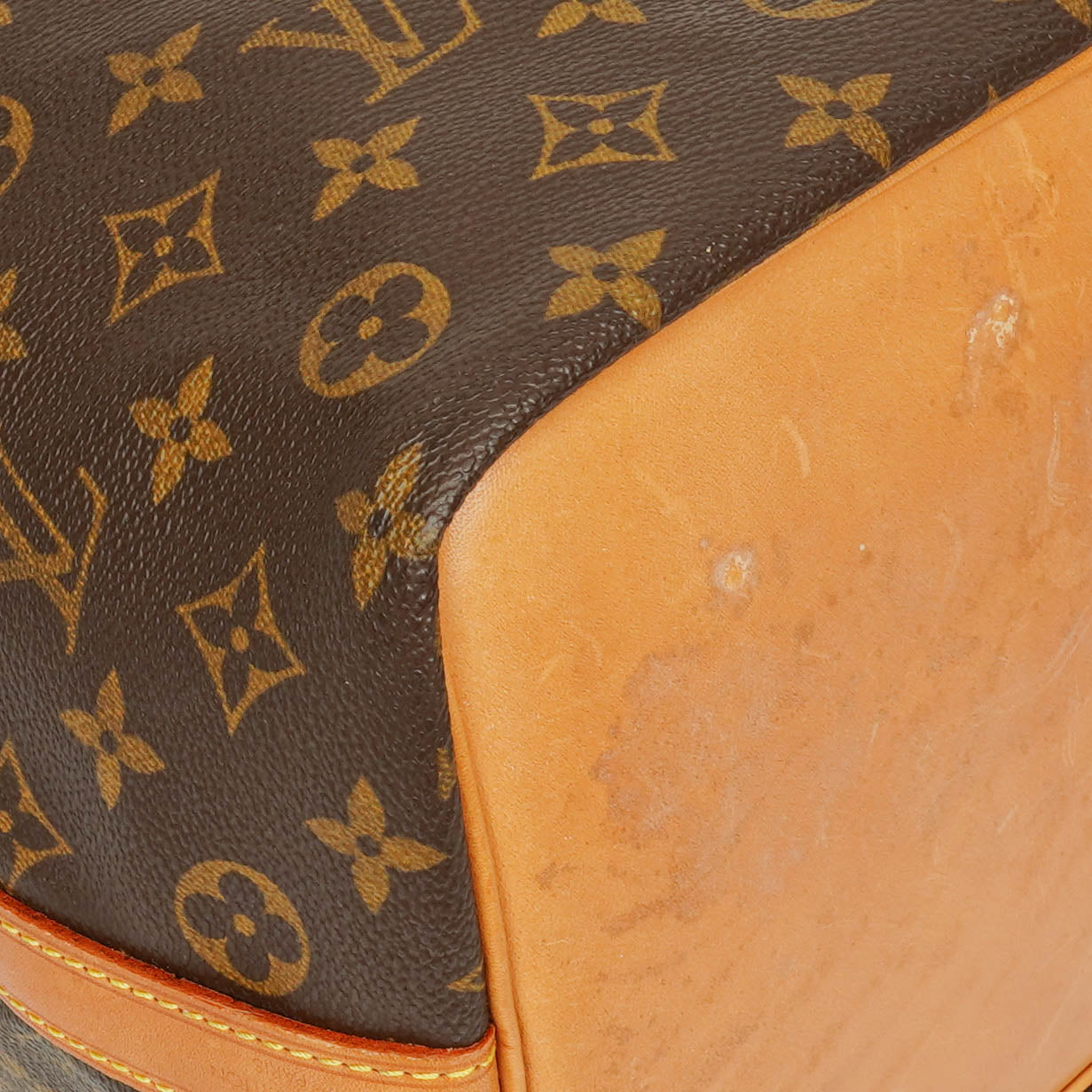 Louis Vuitton Petit Noe Schultertasche aus Monogram Canvas