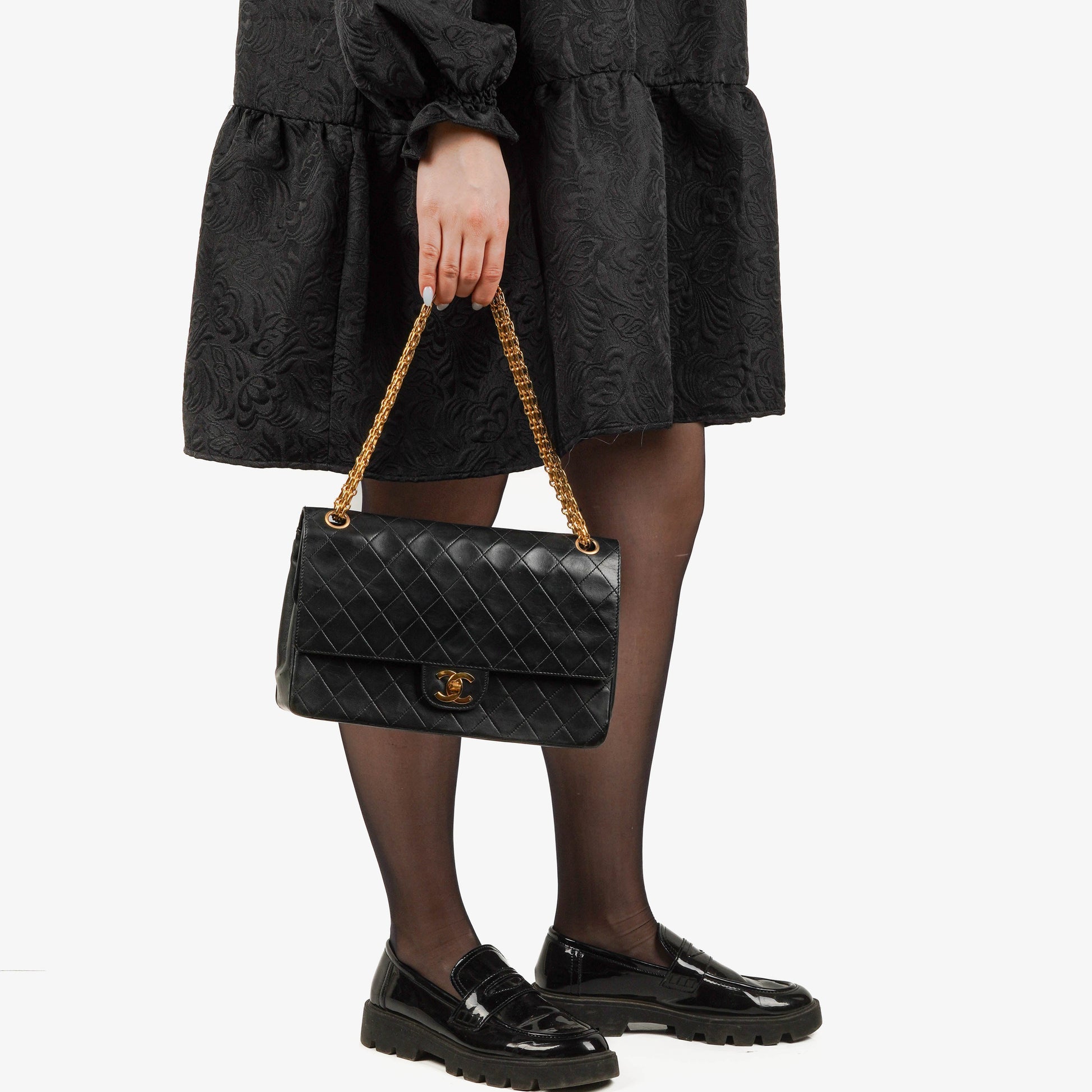 Chanel Vintage Medium Timeless Classic Double Flap Tasche aus schwarzem gestepptem Lammleder mit 24K vergoldeter Hardware und Mademoiselle-Kette