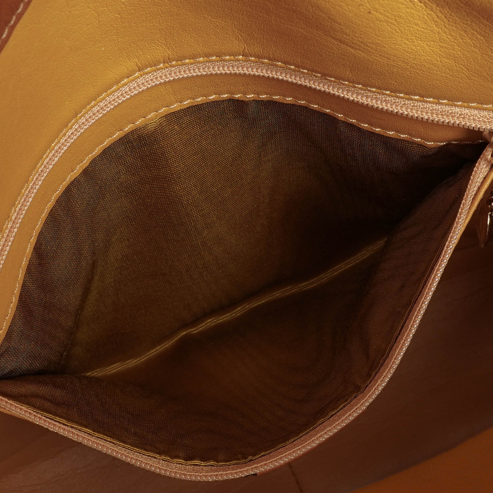 Gucci Bamboo Top Handle Hobo Bag aus braunem Leder