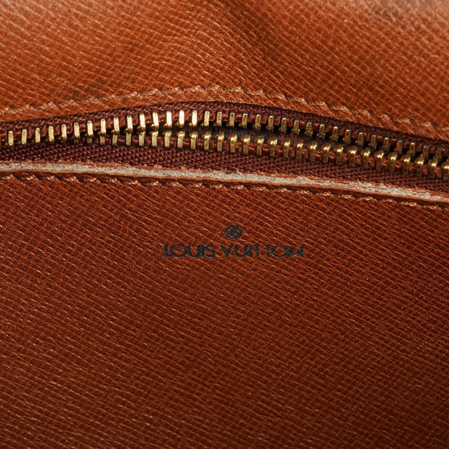 Louis Vuitton Trocadero 27 aus Monogram Canvas