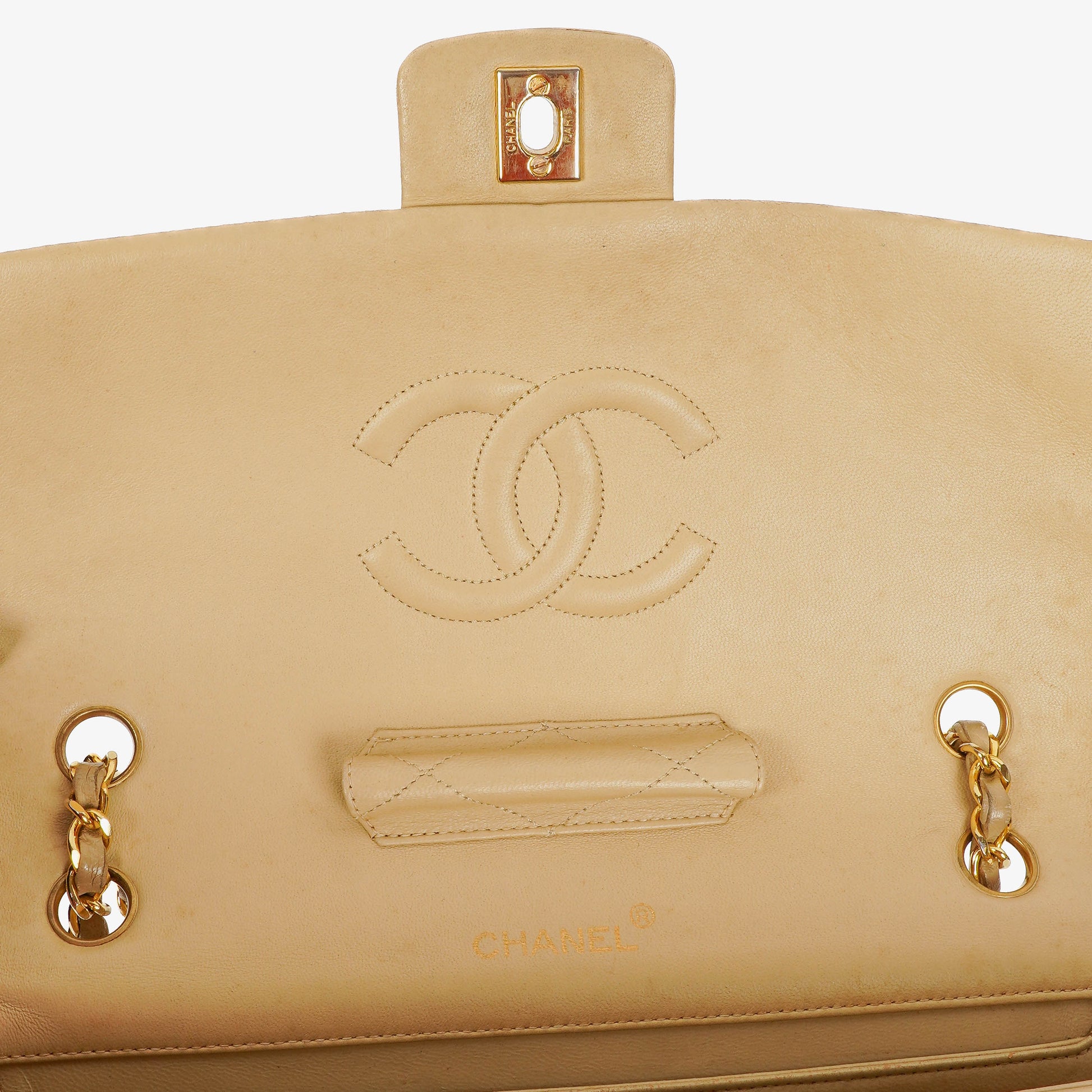 Chanel Classic Single Flap Tasche aus gestepptem Lammleder in Neutral Beige mit 24K vergoldeter Hardware