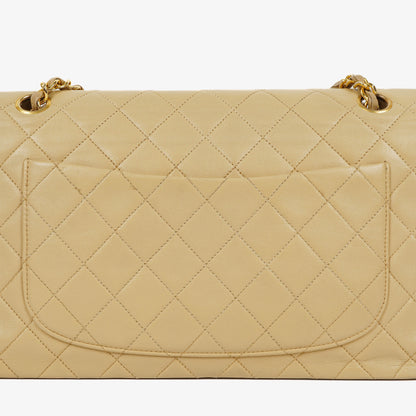 Chanel Classic Single Flap Tasche aus gestepptem Lammleder in Neutral Beige mit 24K vergoldeter Hardware