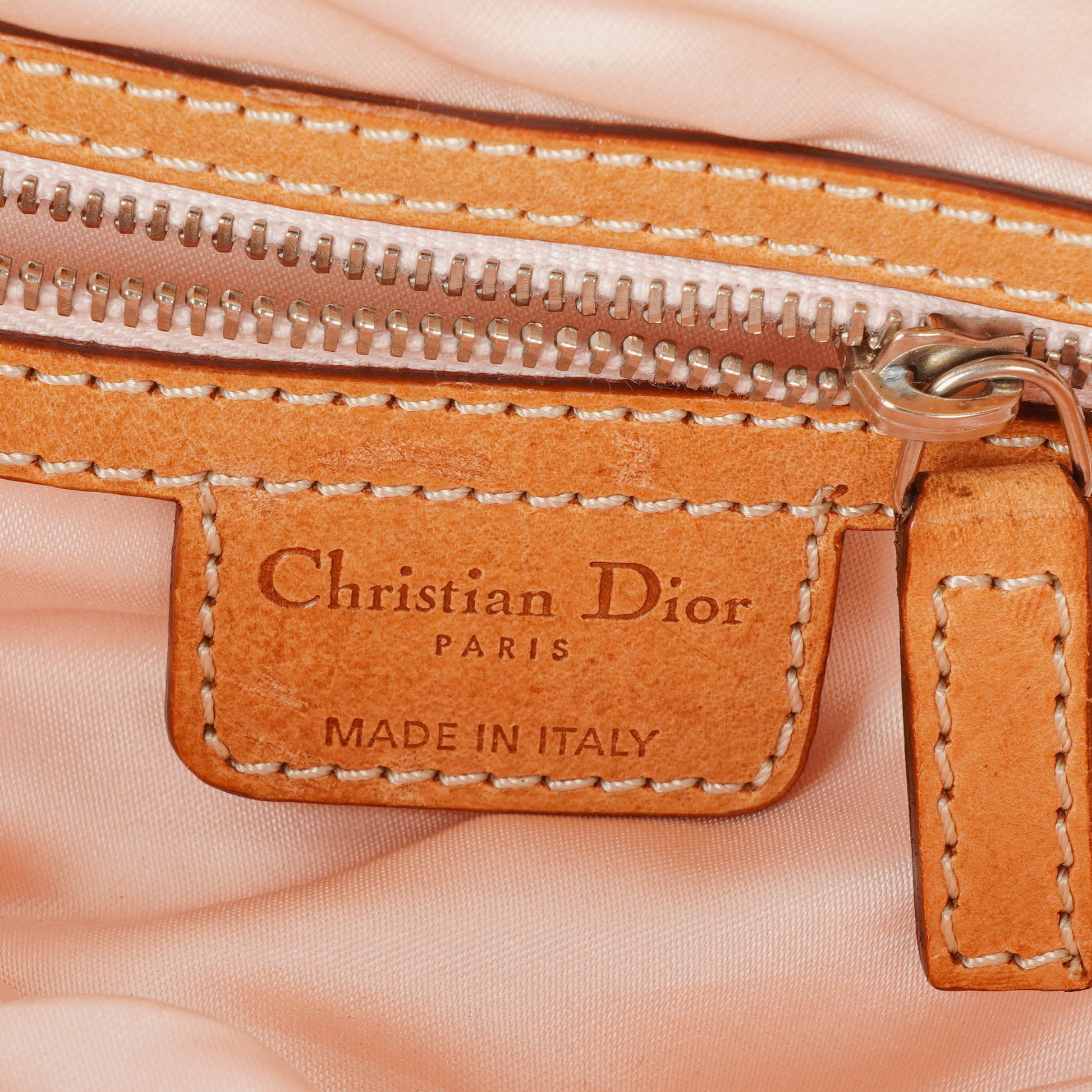 Christian Dior Romantique Trotter Monogramm Tasche aus beschichtetem Canvas in Tan