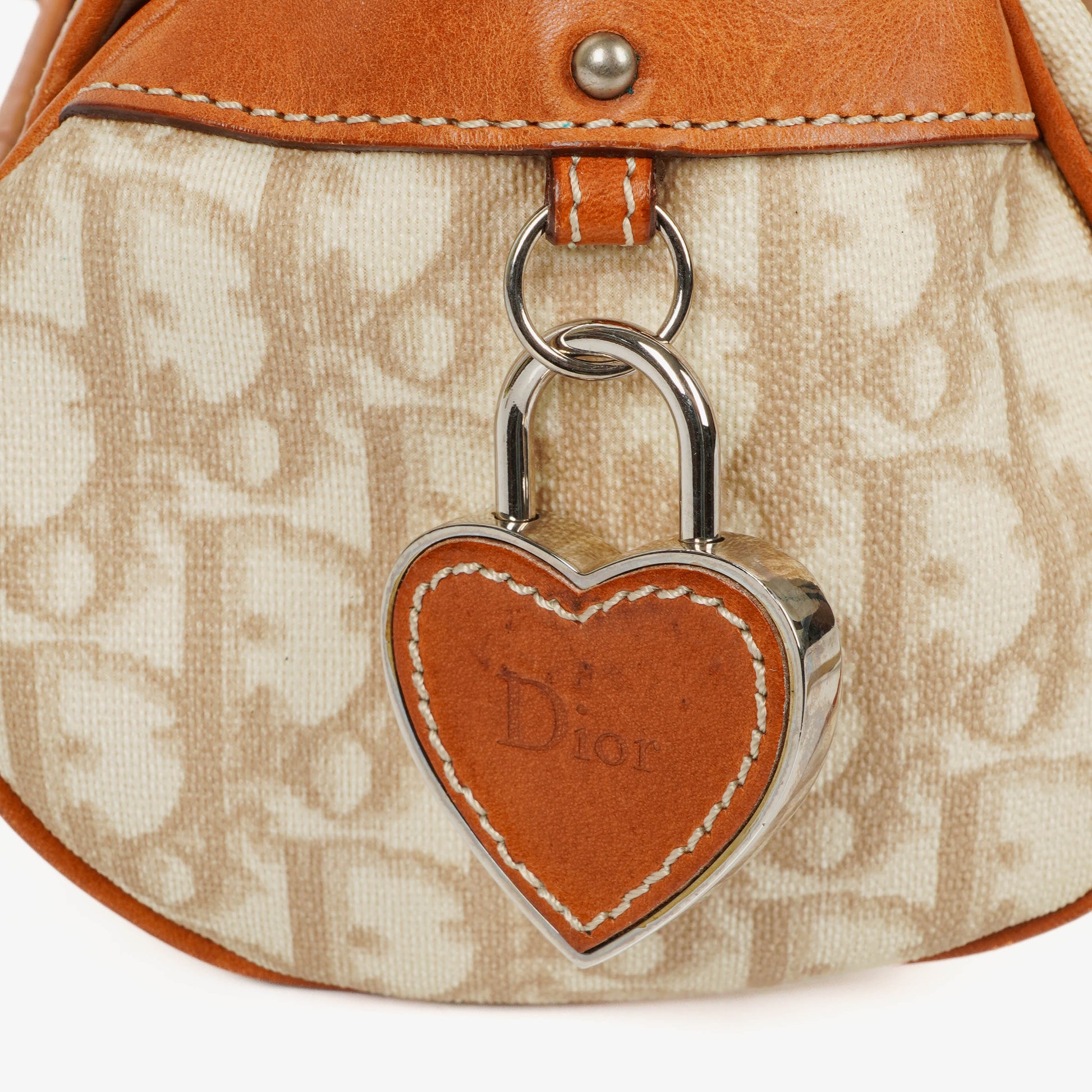 Christian Dior Romantique Trotter Monogramm Tasche aus beschichtetem Canvas in Tan