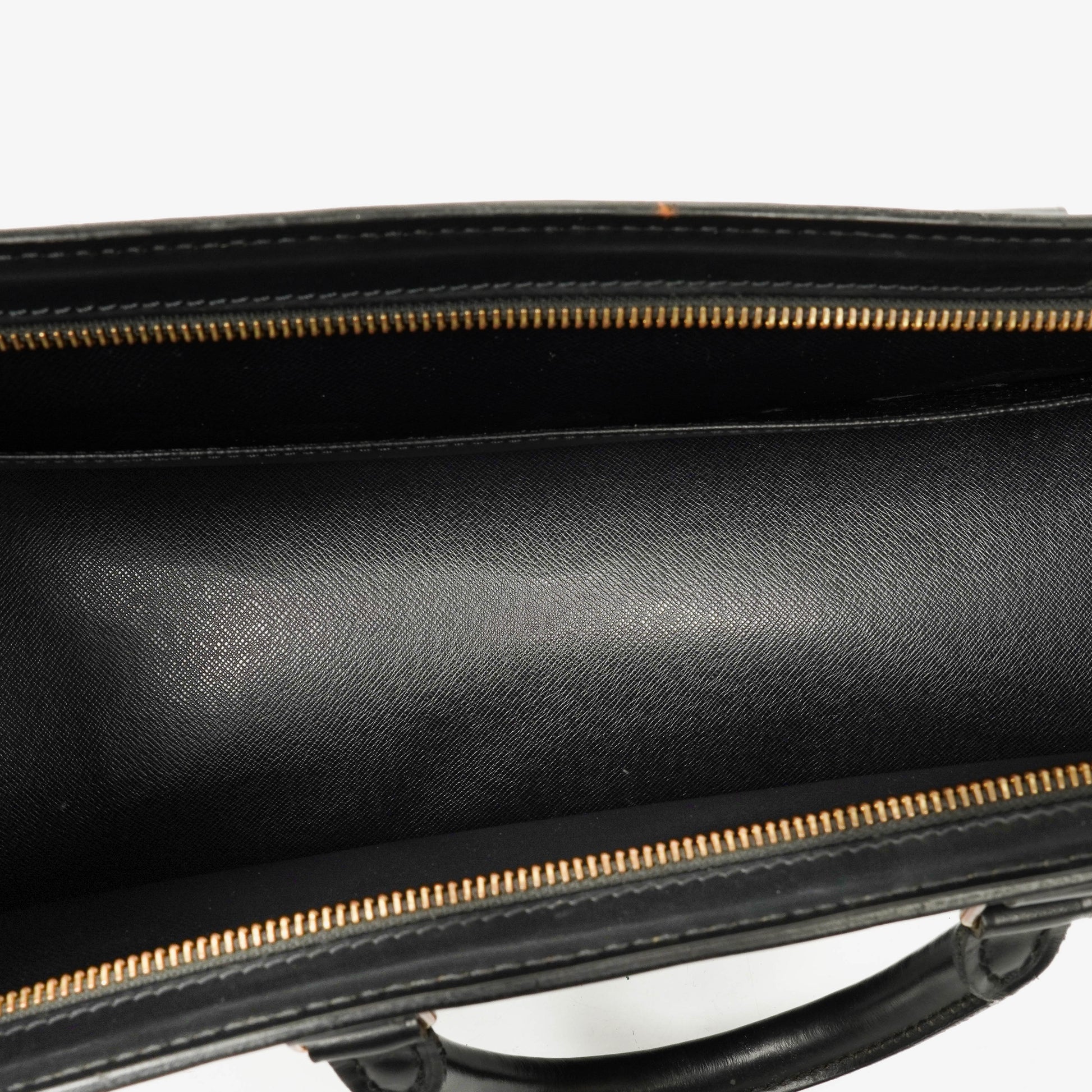 Louis Vuitton Sac Triangle Tasche aus schwarzem Epi Leder