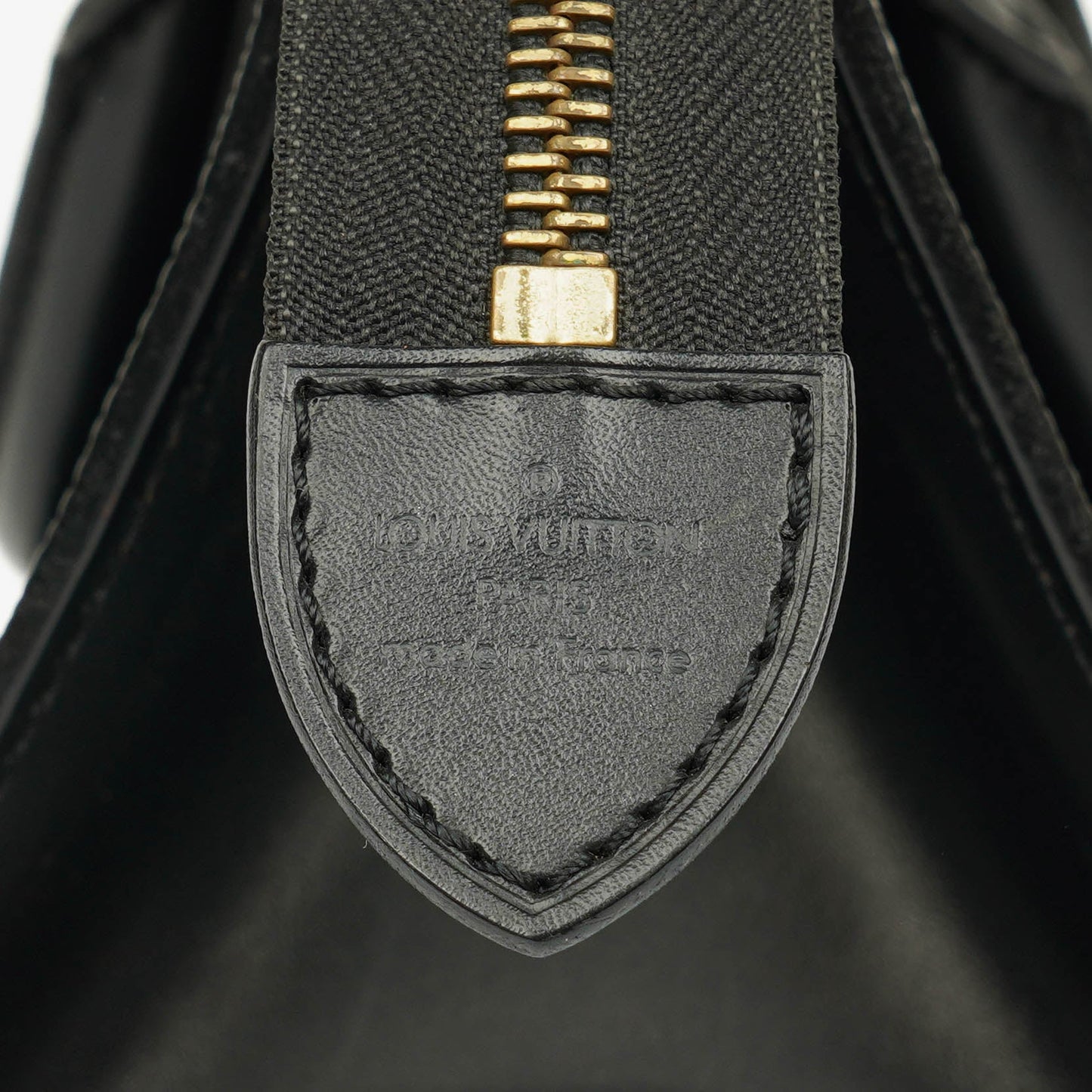 Louis Vuitton Sac Triangle Tasche aus schwarzem Epi Leder