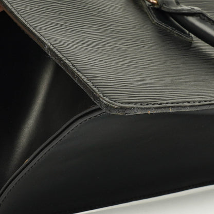 Louis Vuitton Sac Triangle Tasche aus schwarzem Epi Leder