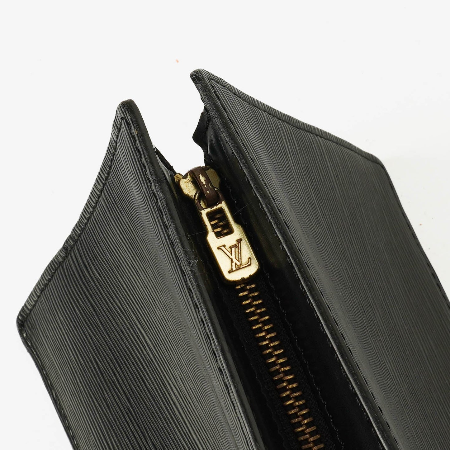 Louis Vuitton Sac Triangle Tasche aus schwarzem Epi Leder