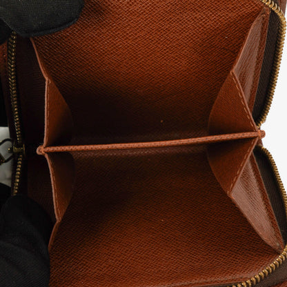Louis Vuitton Compact Zip Geldbörse aus Monogram Canvas