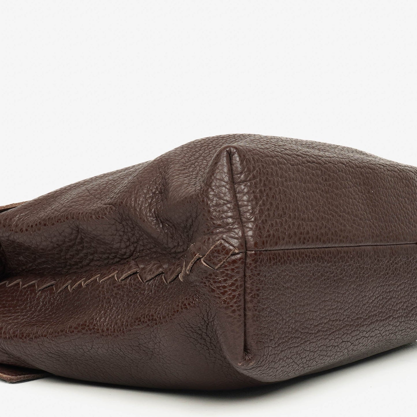Bottega Veneta Aktentasche aus genarbtem Leder