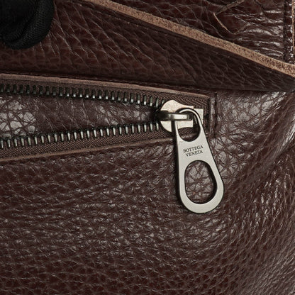 Bottega Veneta Aktentasche aus genarbtem Leder