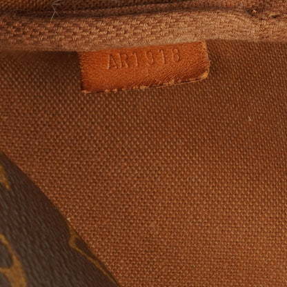 Louis Vuitton Pochette Accessoires Clutch Handtasche aus Monogram Canvas