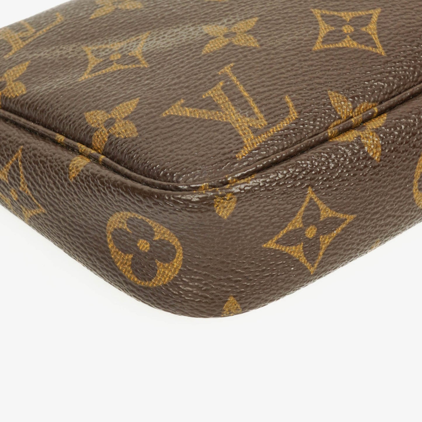 Louis Vuitton Pochette Accessoires Clutch Handtasche aus Monogram Canvas