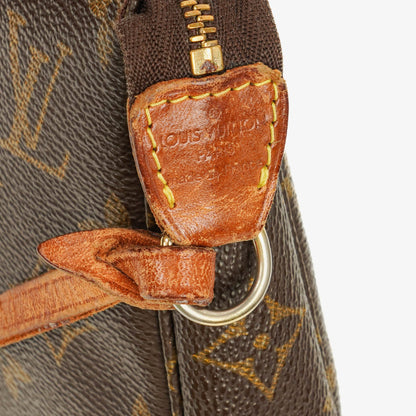 Louis Vuitton Pochette Accessoires Clutch Handtasche aus Monogram Canvas