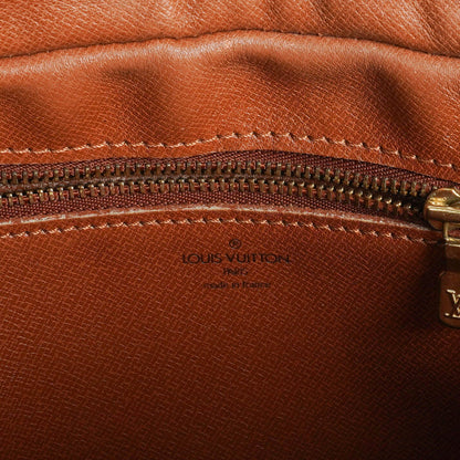 Louis Vuitton Jeune Fille MM Crossbody Bag aus Monogram Canvas