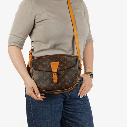 Louis Vuitton Jeune Fille MM Crossbody Bag aus Monogram Canvas