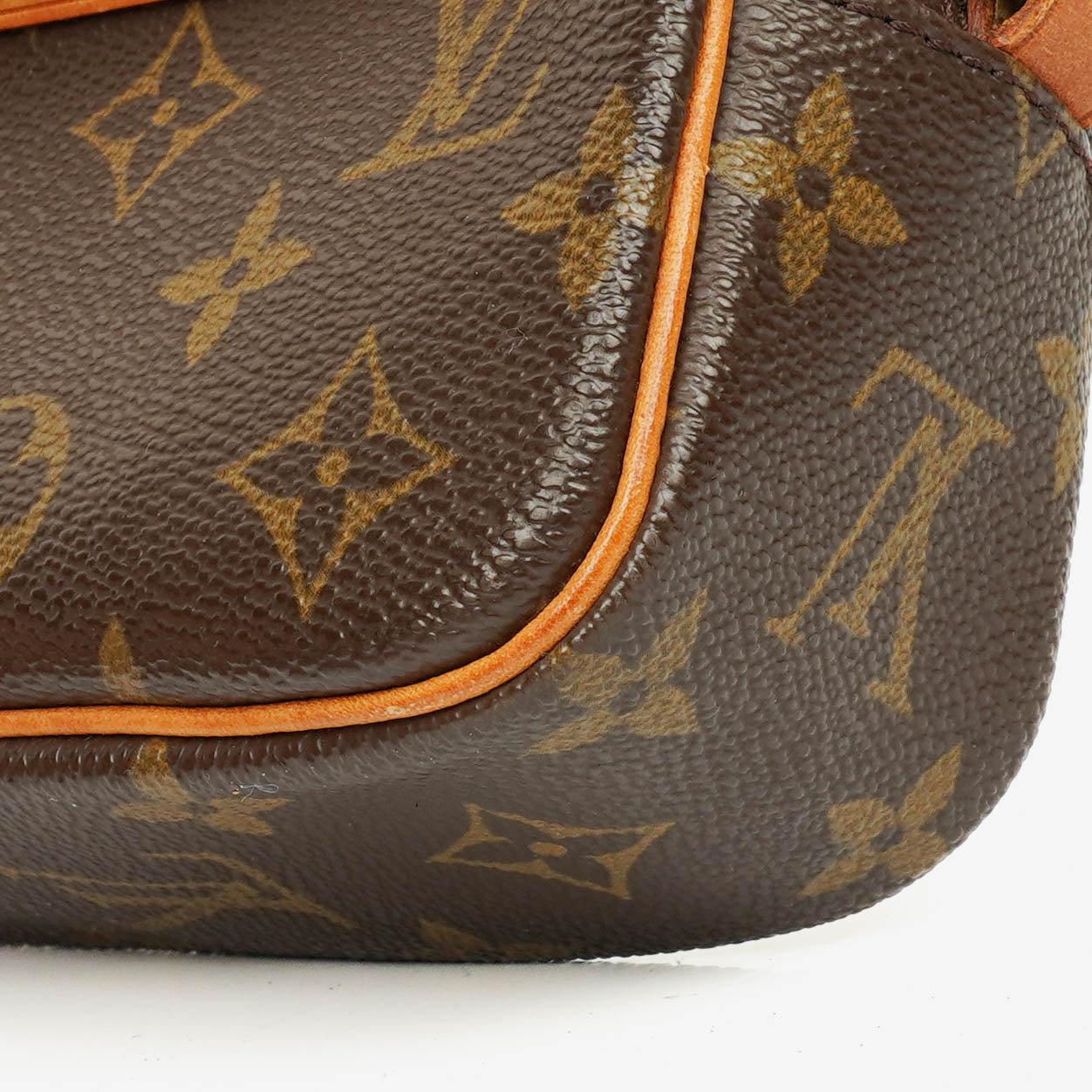 Louis Vuitton Pochette Cite Schultertasche
