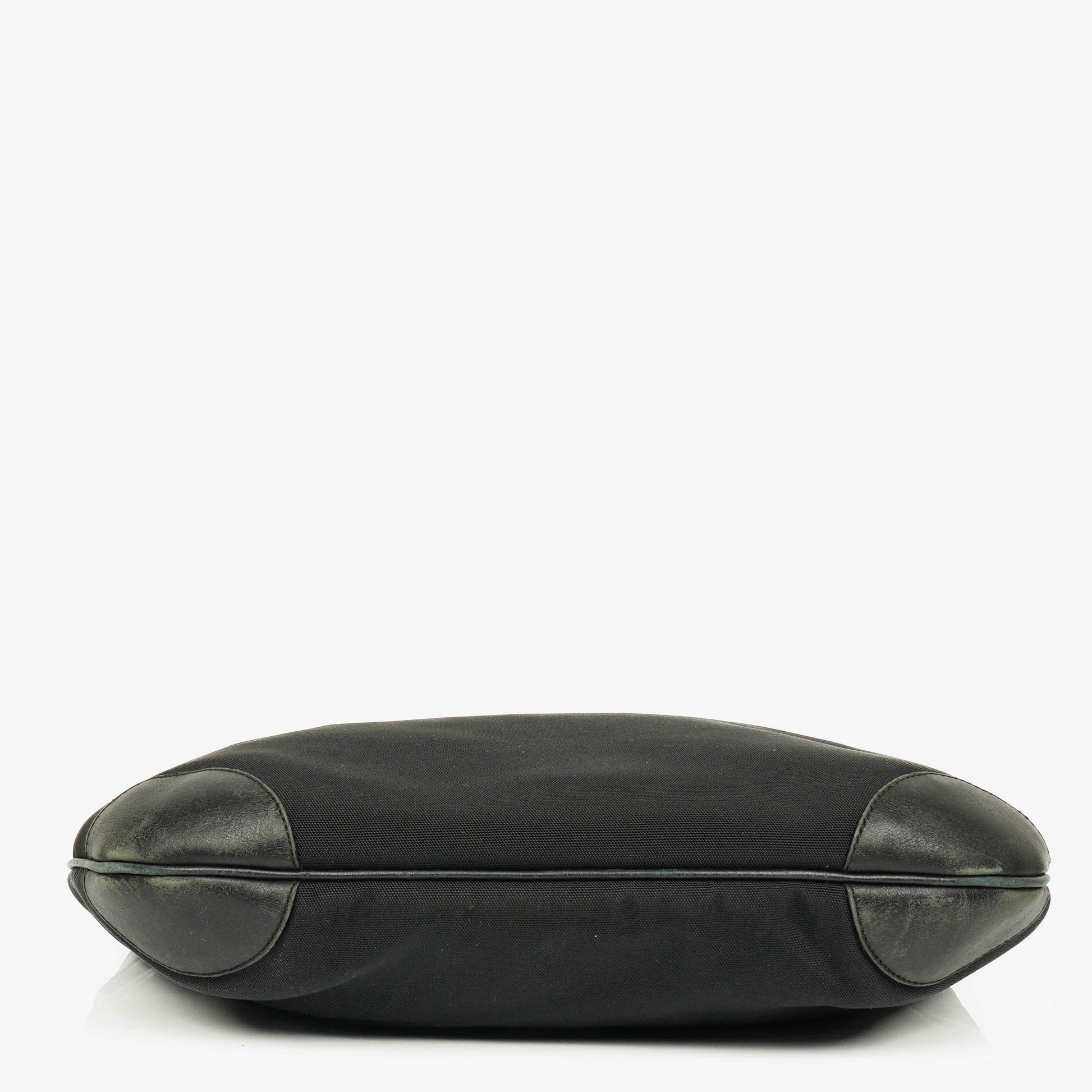 Gucci Hobo Bag aus schwarzem Nylon und Leder mit geflochtenem Griff und Ring