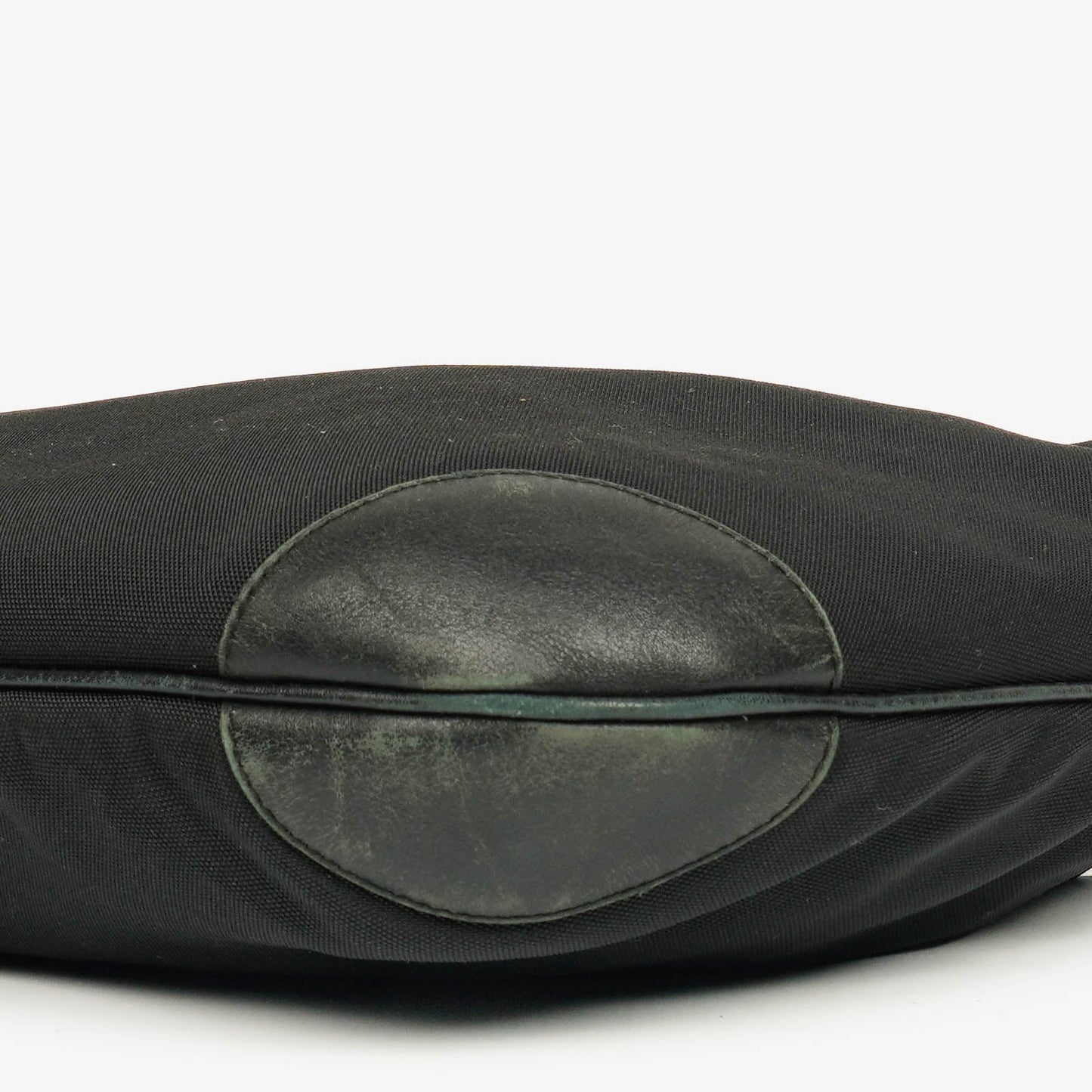 Gucci Hobo Bag aus schwarzem Nylon und Leder mit geflochtenem Griff und Ring