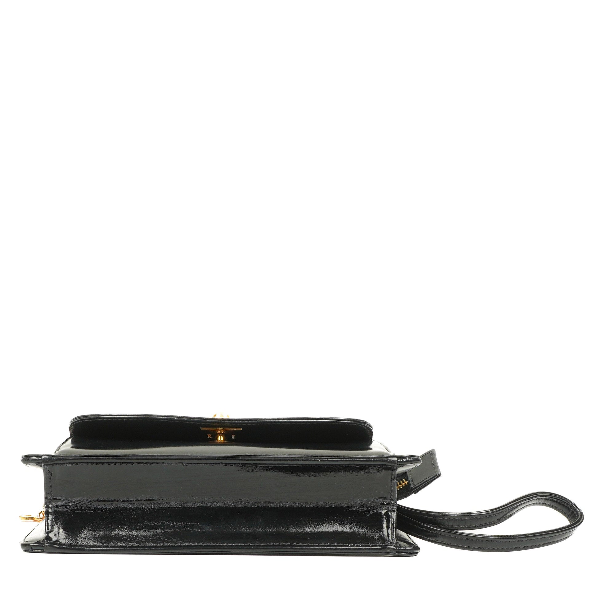 Chanel CC Handgelenktasche aus schwarzem Lackleder mit 24K Goldbeschlägen