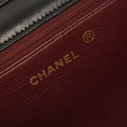 CHANEL Classic Full Flap Bag aus schwarzem gestepptem Lammleder mit 24K vergoldeten Beschlägen