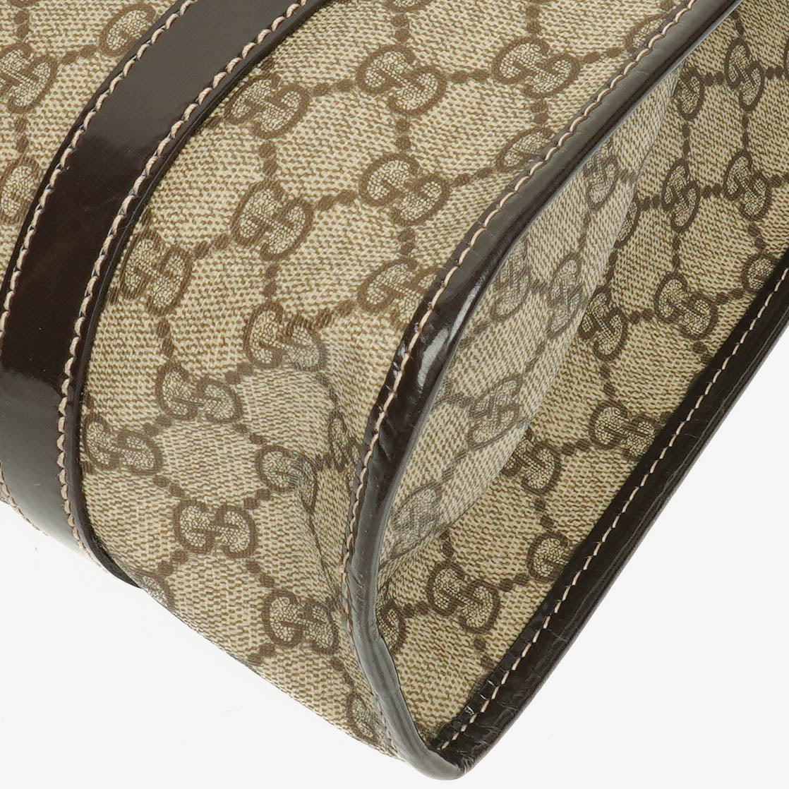 Gucci Supreme GG Canvas Bardot Joy Schultertasche