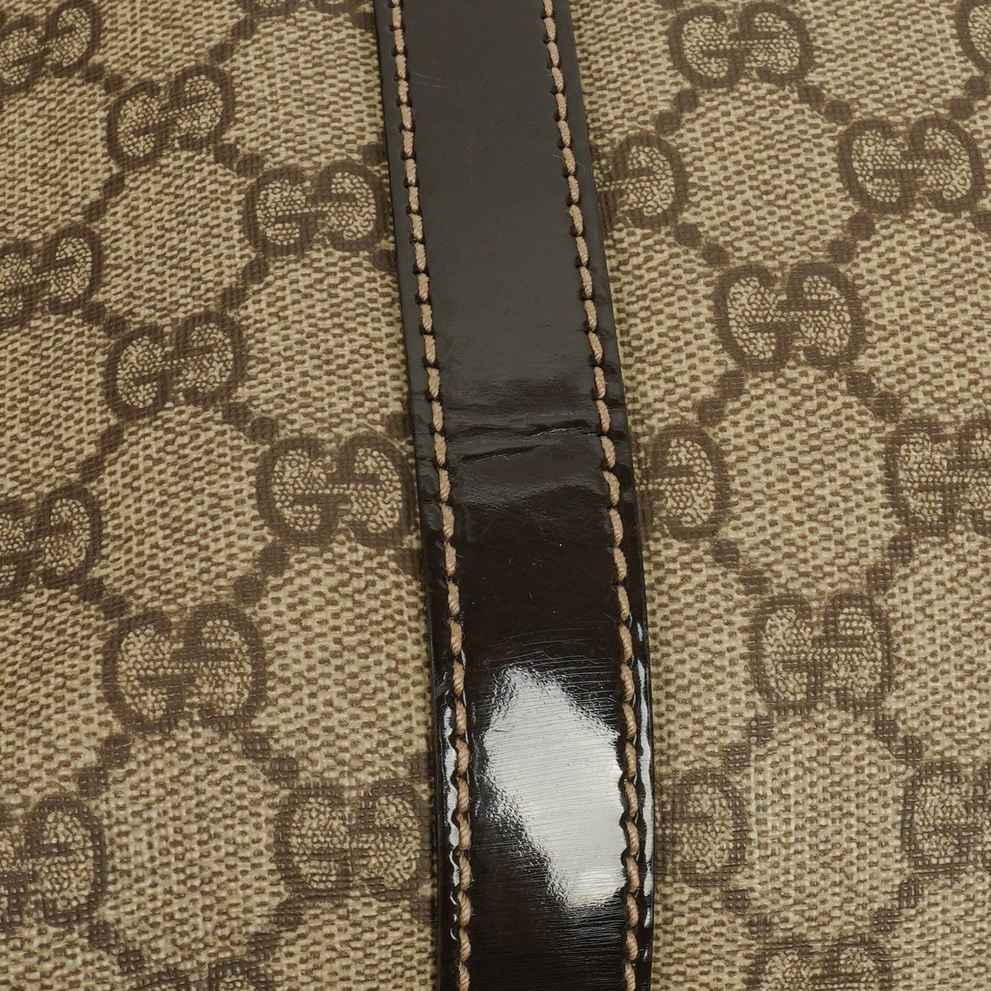 Gucci Supreme GG Canvas Bardot Joy Schultertasche