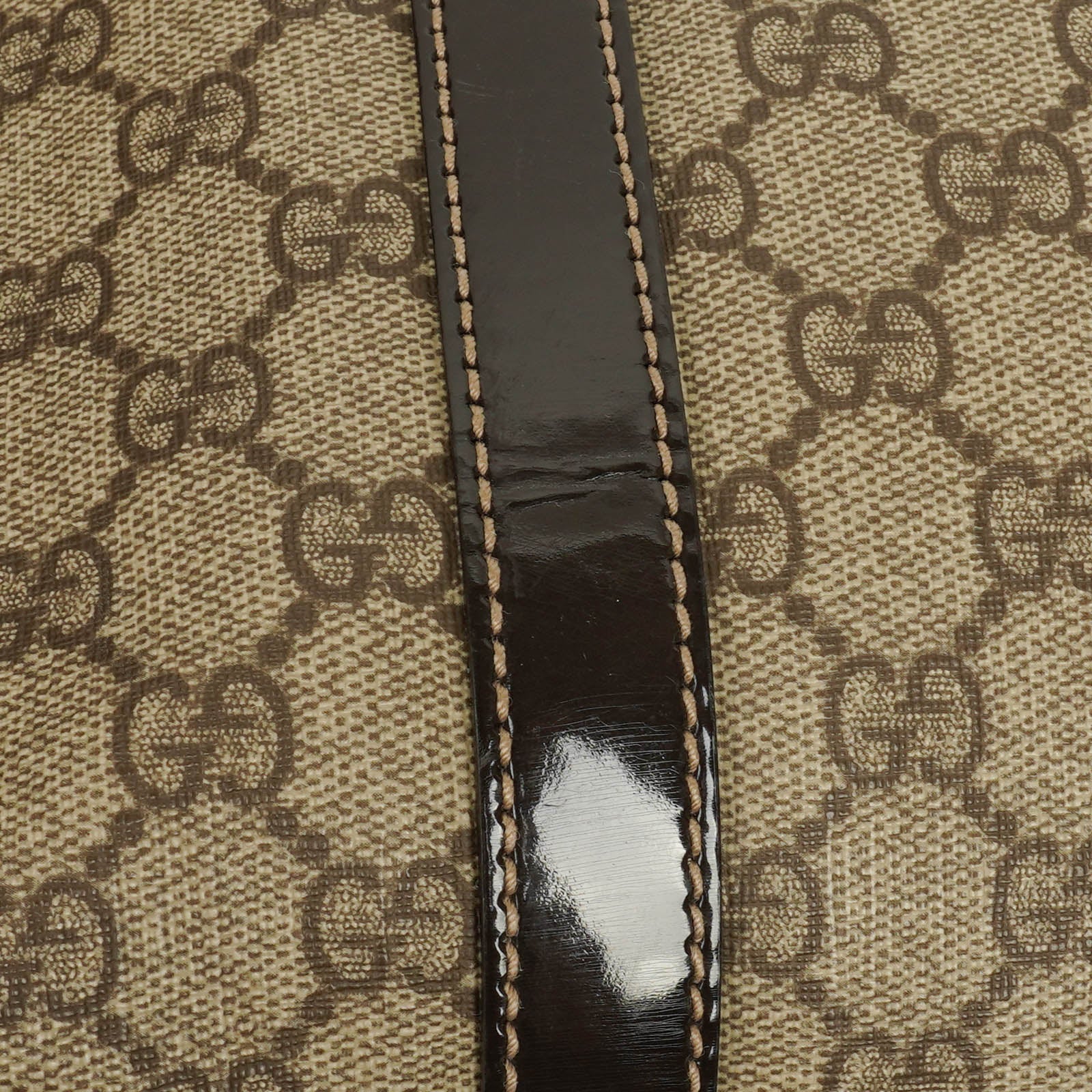 Gucci Supreme GG Canvas Bardot Joy Schultertasche