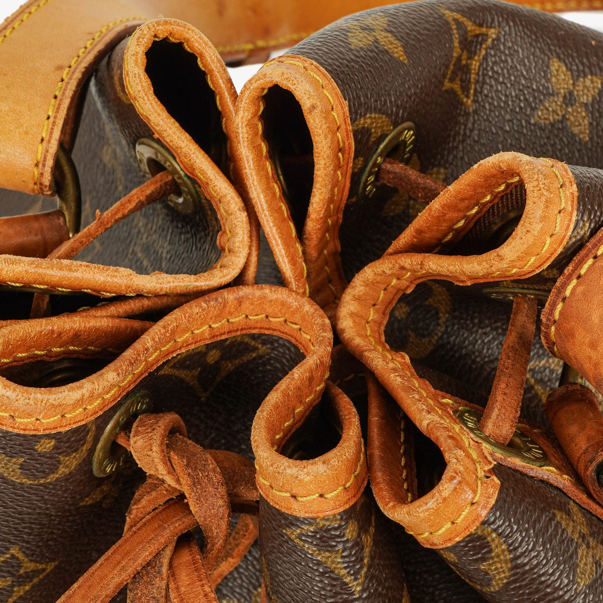 Louis Vuitton Noe Grande GM Monogram Canvas Schultertasche