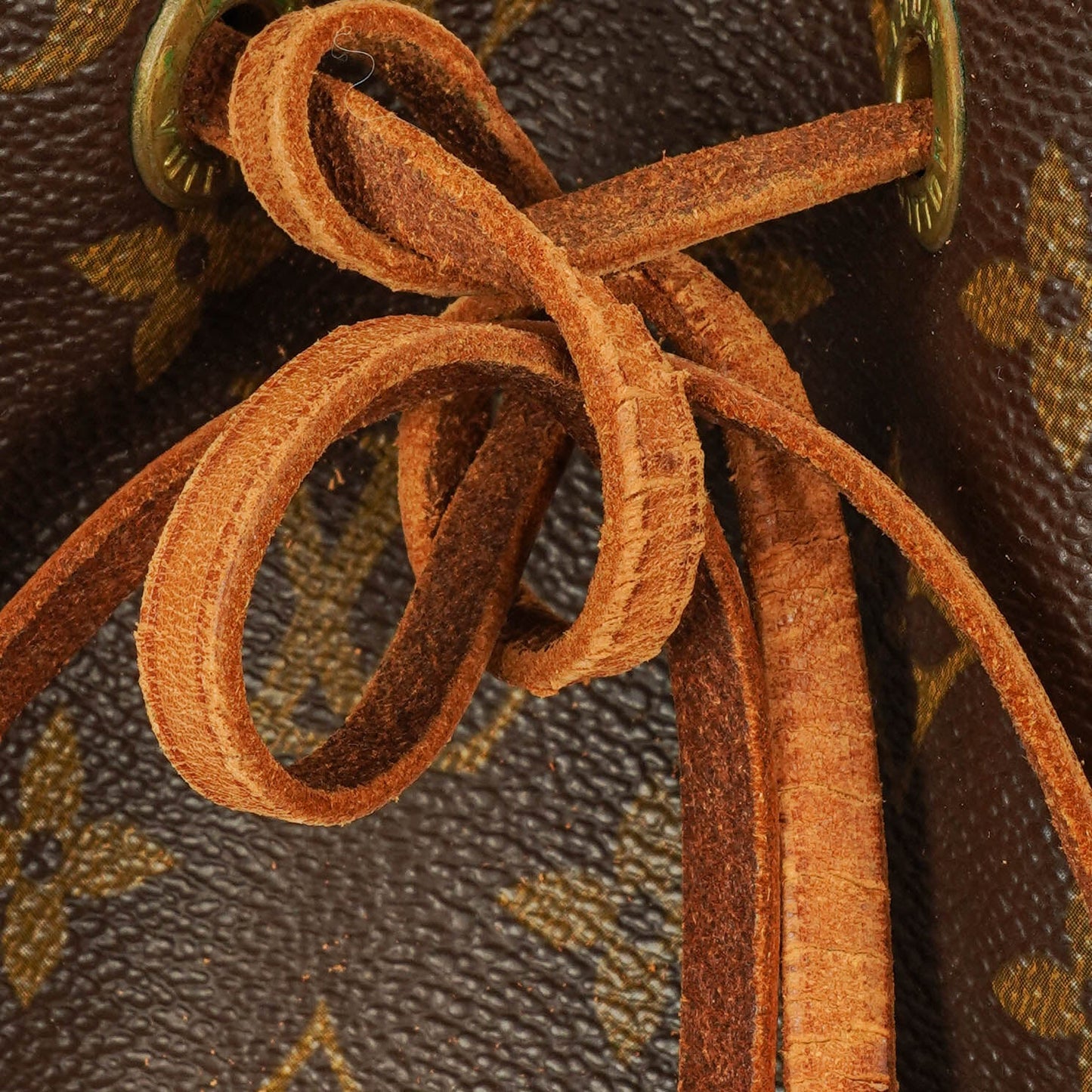 Louis Vuitton Noe Grande GM Monogram Canvas Schultertasche