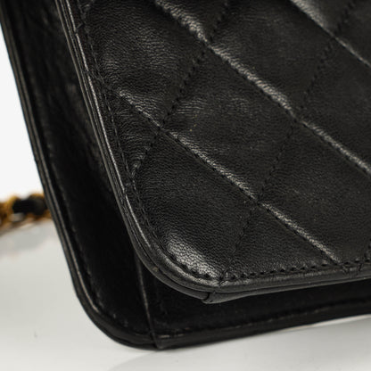 Chanel Small Classic Single Flap Tasche aus schwarzem gestepptem Lammleder mit 24K vergoldeter Hardware