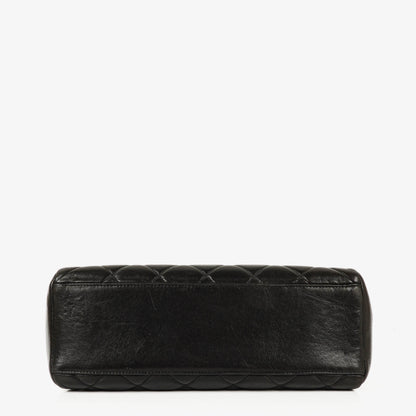 Chanel Vintage Camera Bag mit Fronttasche aus schwarzem gestepptem Leder mit 24K vergoldeter Hardware