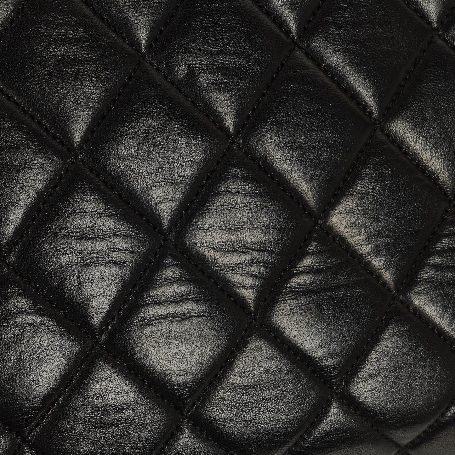 Chanel Vintage Camera Bag mit Fronttasche aus schwarzem gestepptem Leder mit 24K vergoldeter Hardware