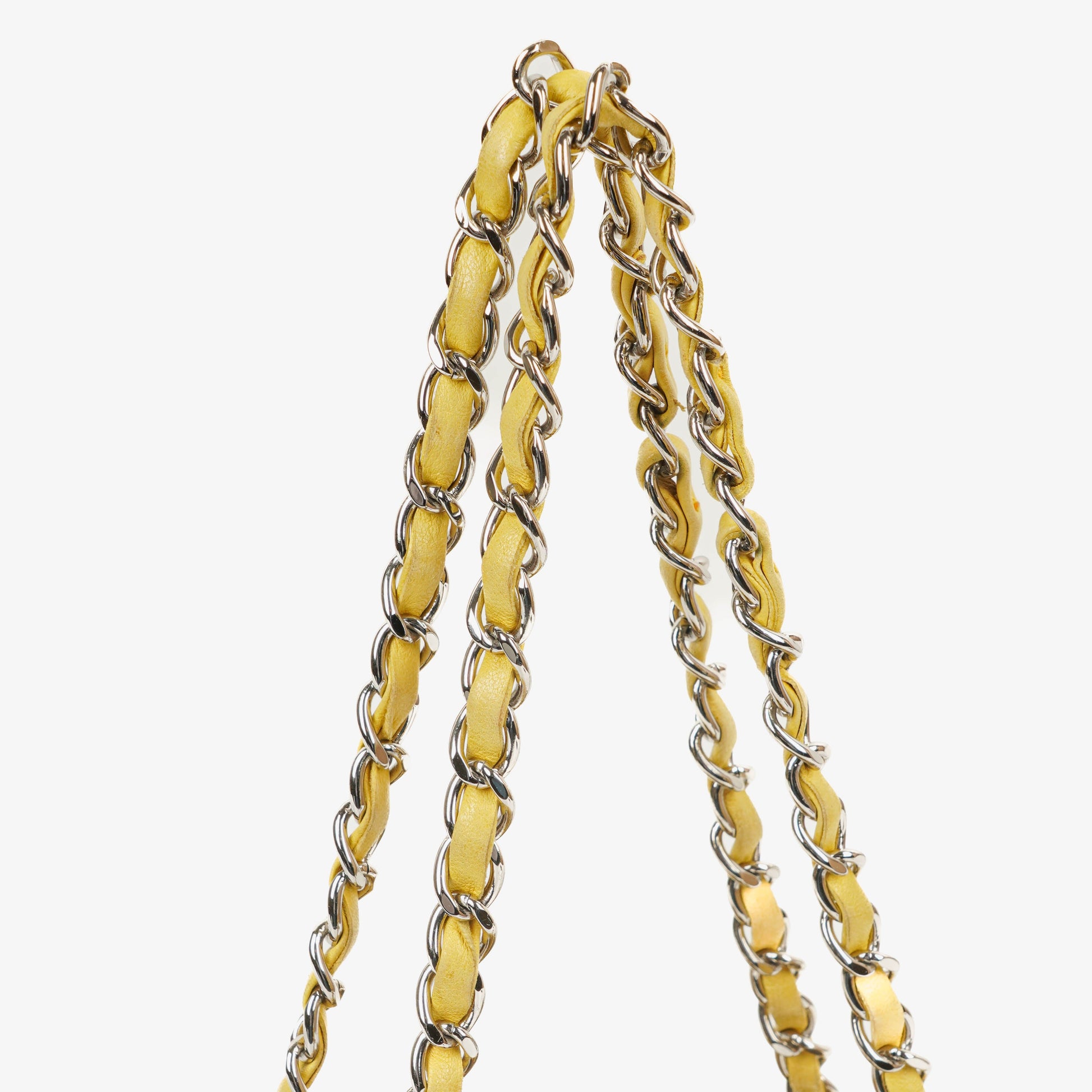Chanel Bucket Bag aus gelbem Lammleder mit Kontrastnähten und Kordelzug, 2005-2006