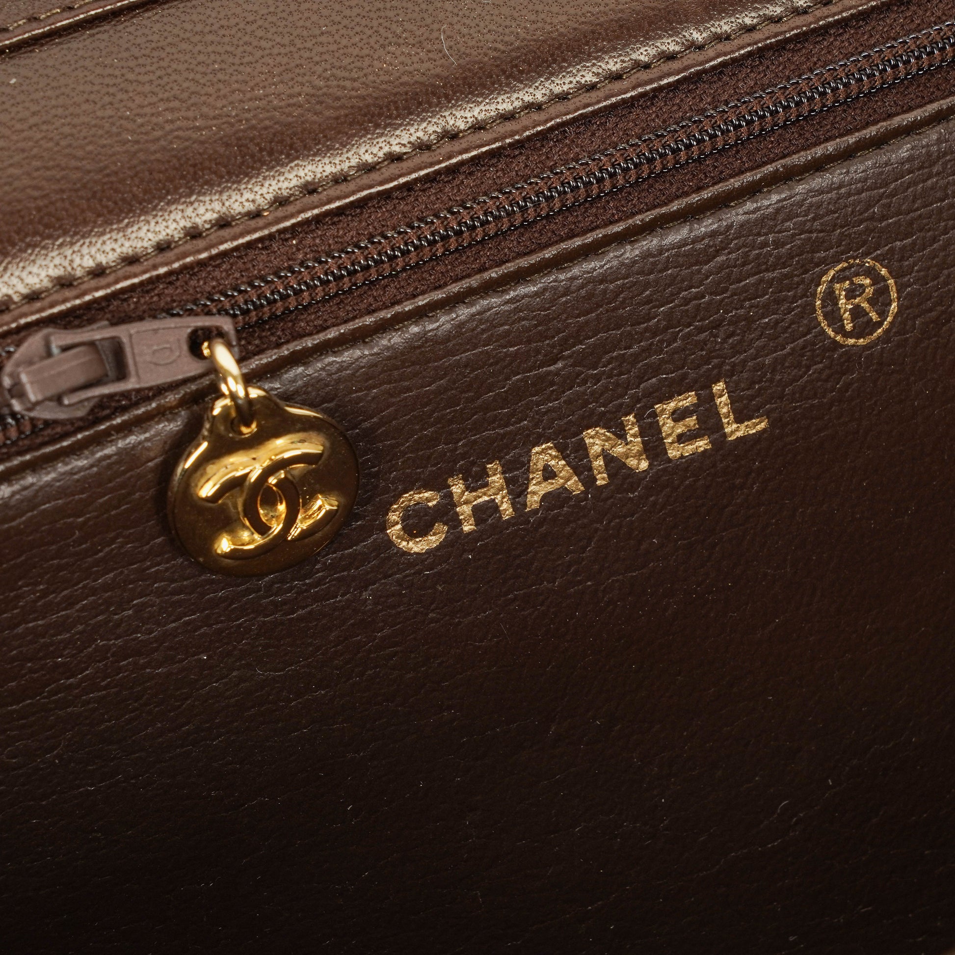 Chanel Classic Full Flap Tasche aus braunem gestepptem Lammleder mit 24K vergoldeter Hardware