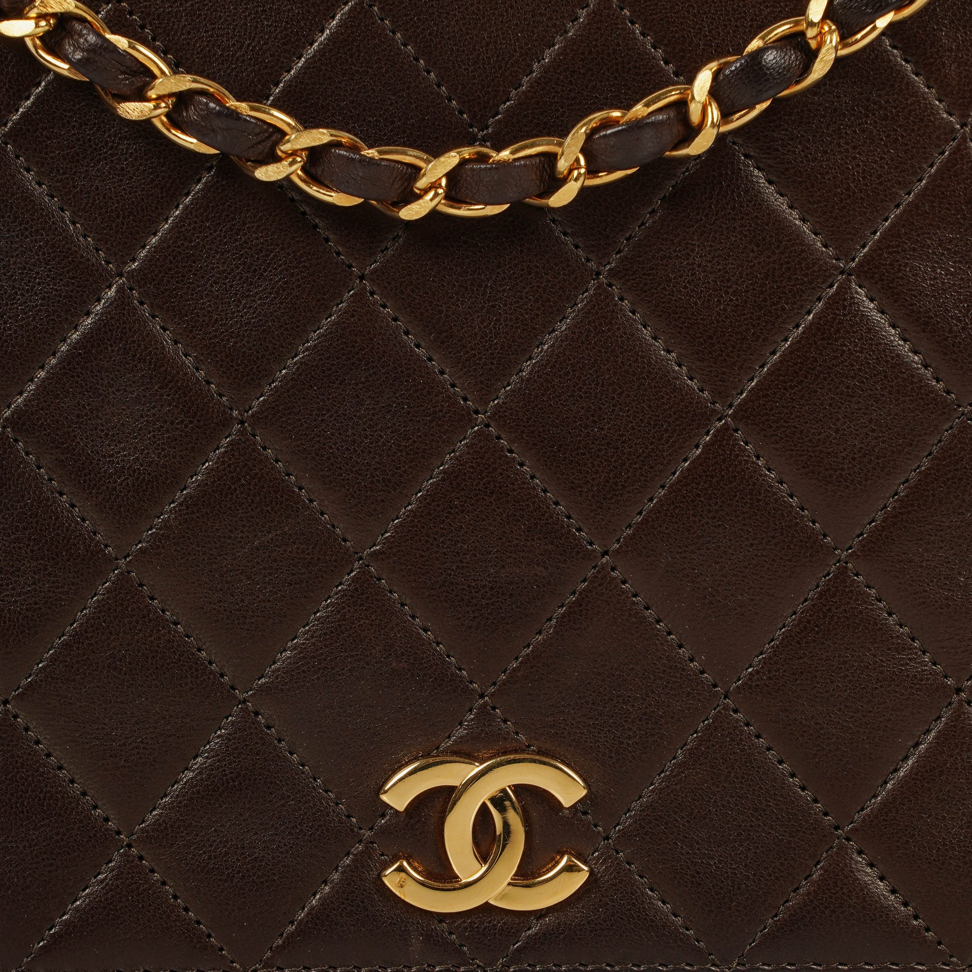 Chanel Classic Full Flap Tasche aus braunem gestepptem Lammleder mit 24K vergoldeter Hardware