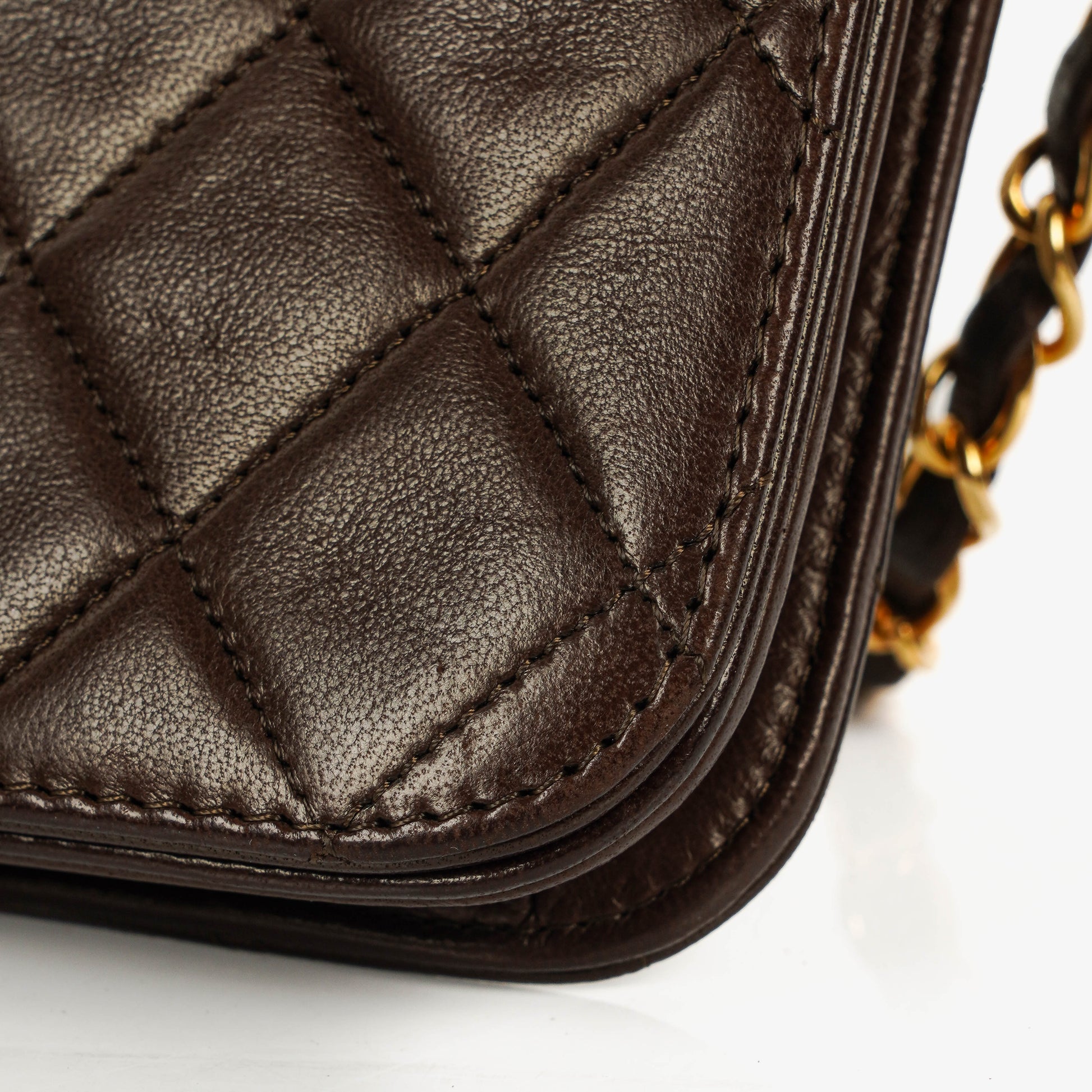 Chanel Classic Full Flap Tasche aus braunem gestepptem Lammleder mit 24K vergoldeter Hardware