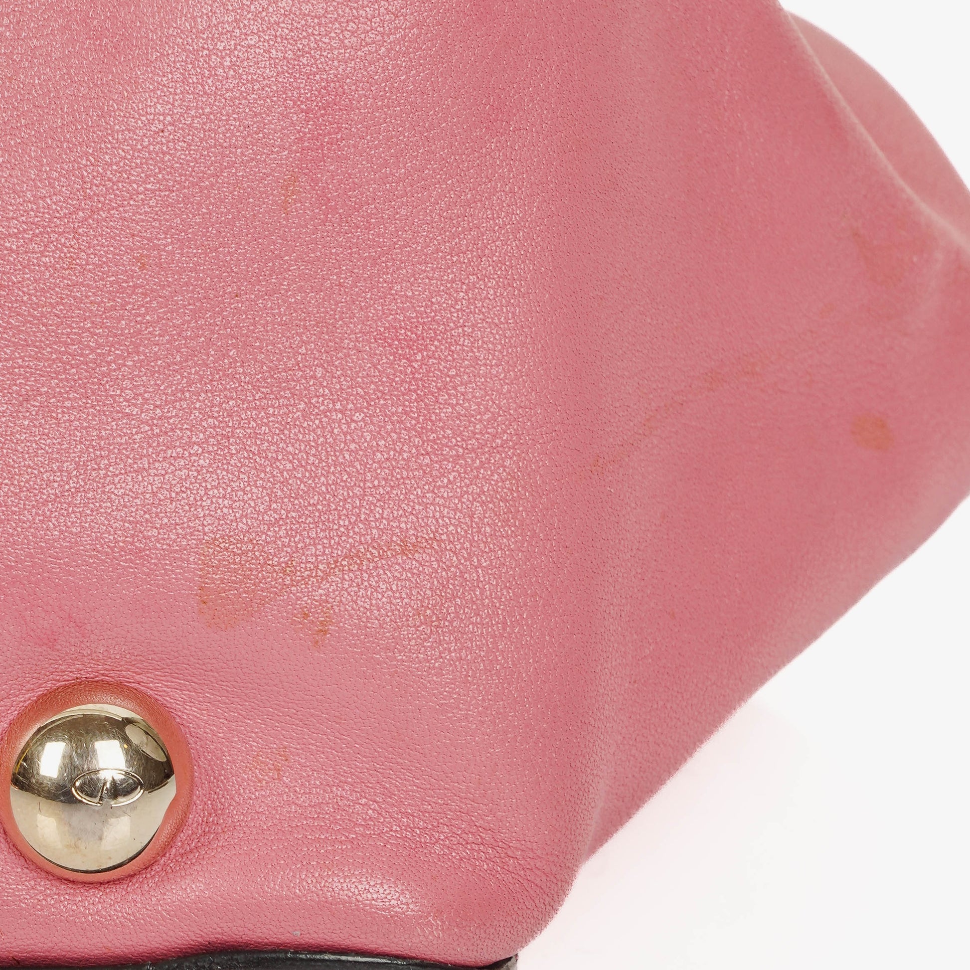 Valentino Garavani Rockstud Kleine Trapez Tote-Tasche aus pinkem Leder