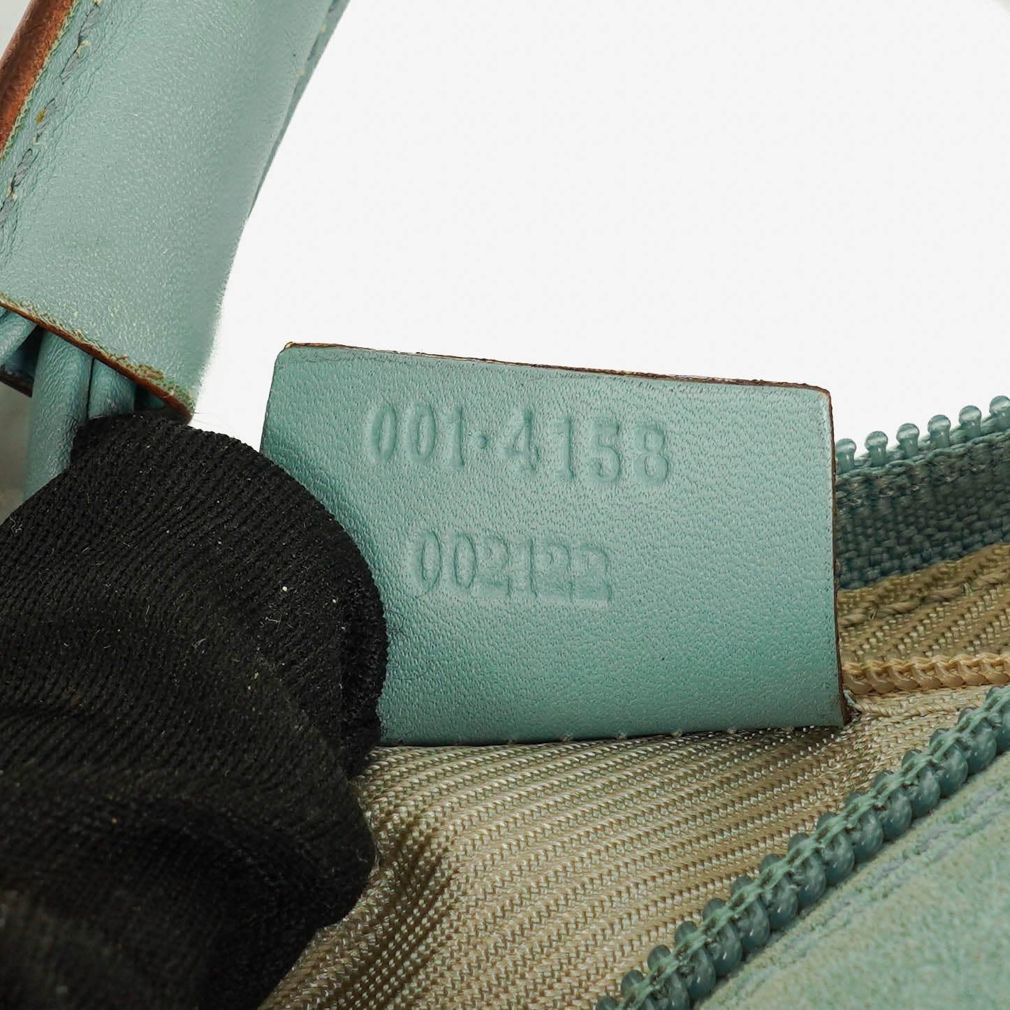 Gucci Handle Ring Hobo-Tasche aus Wildleder und Leder mit geflochtenem Griff