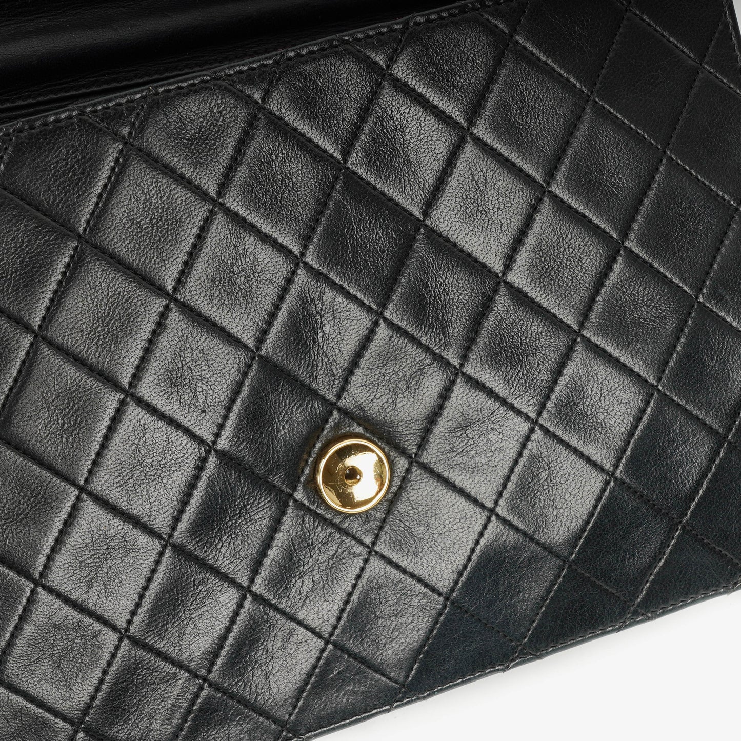 Chanel Classic Single Flap Tasche aus gestepptem Lammleder mit 24K vergoldeter Hardware