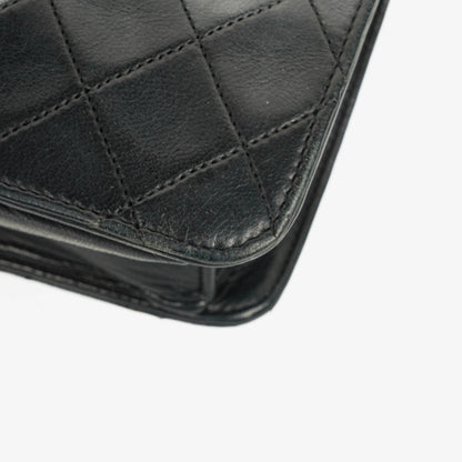 Chanel Classic Single Flap Tasche aus gestepptem Lammleder mit 24K vergoldeter Hardware