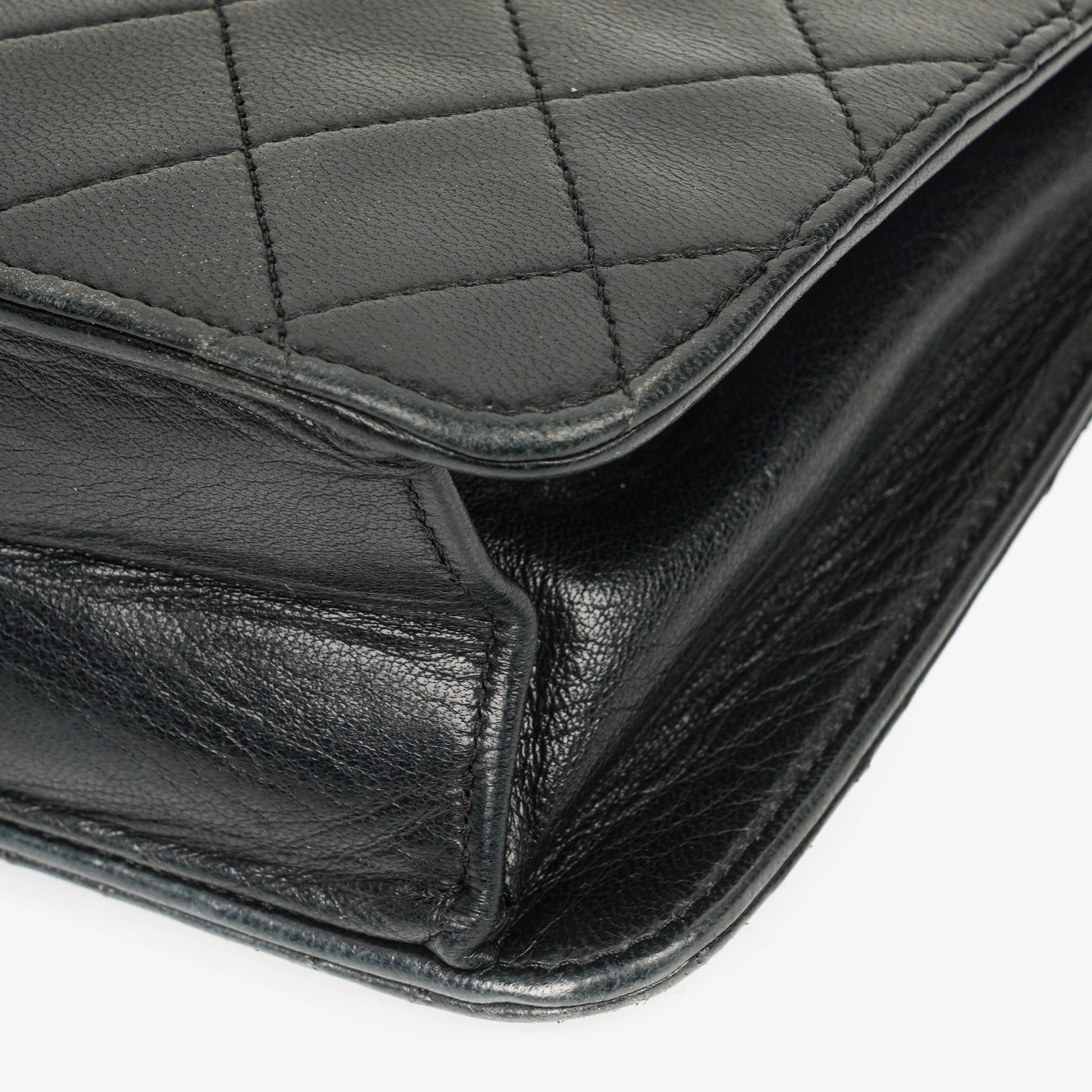 Chanel Classic Single Flap Tasche aus gestepptem Lammleder mit 24K vergoldeter Hardware