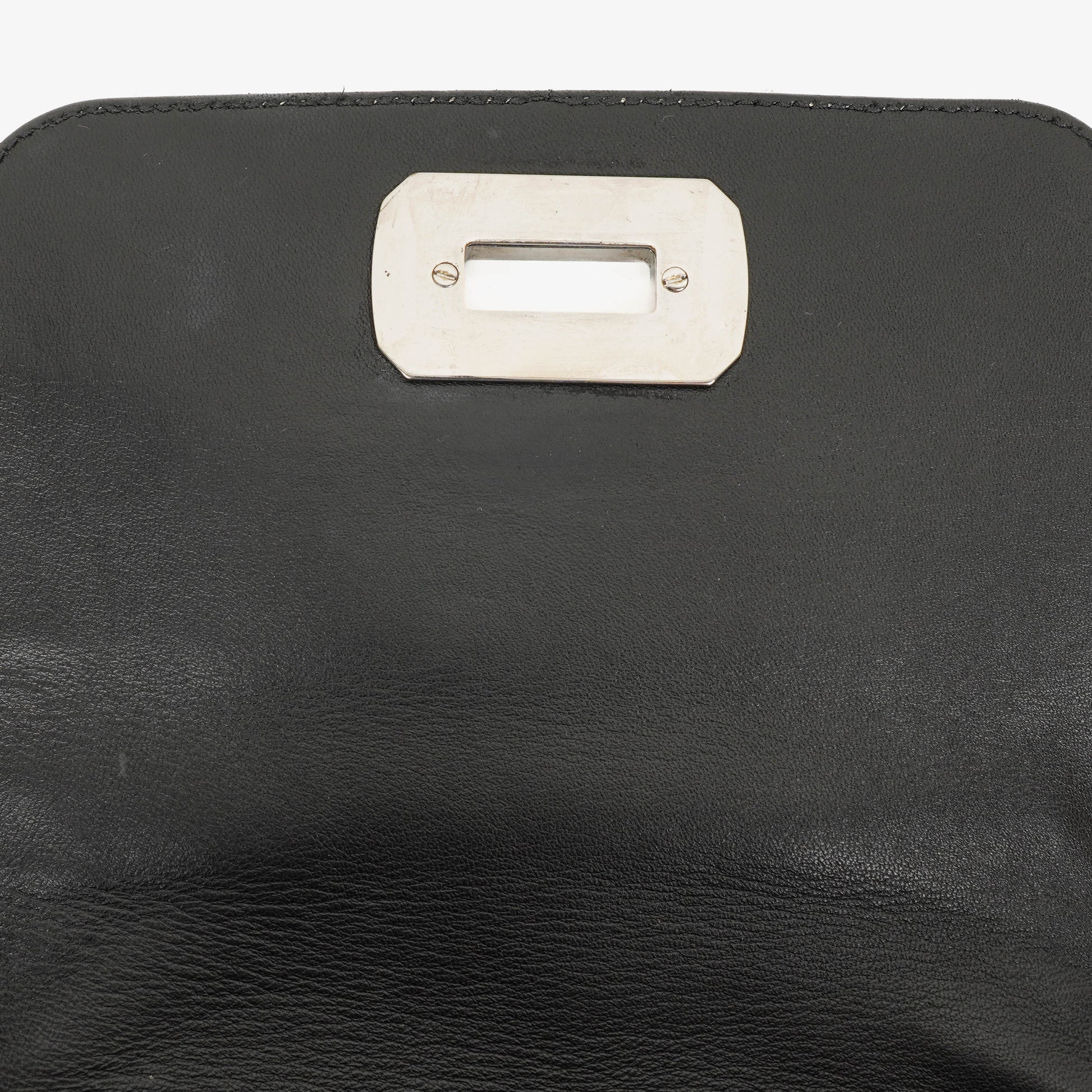Chanel Reissue Akkordeon Flap Tasche aus schwarzem gestepptem Lackleder