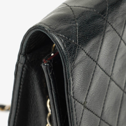 Chanel Classic Single Flap Tasche aus gestepptem Lammleder mit 24K vergoldeter Hardware