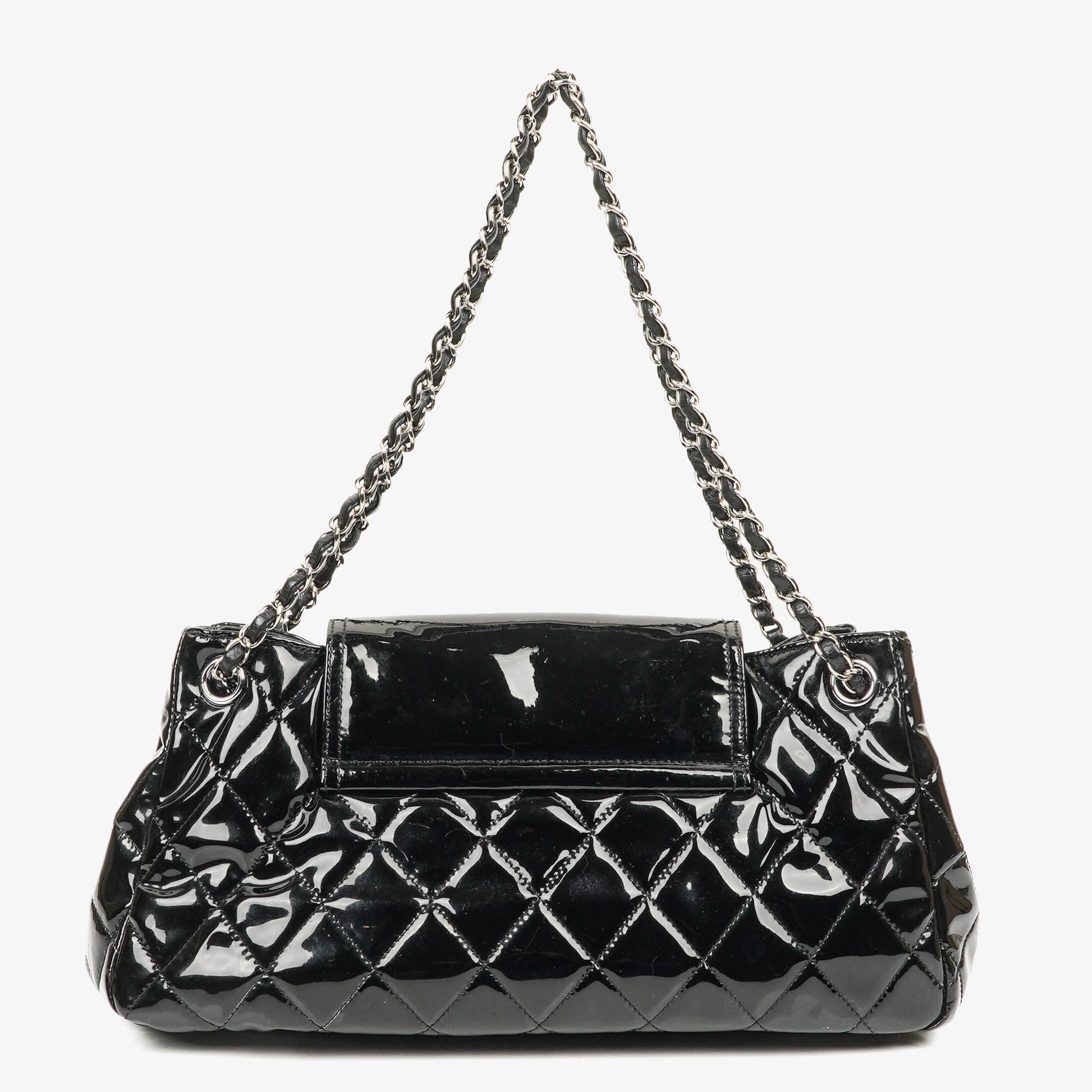 Chanel Reissue Akkordeon Flap Tasche aus schwarzem gestepptem Lackleder