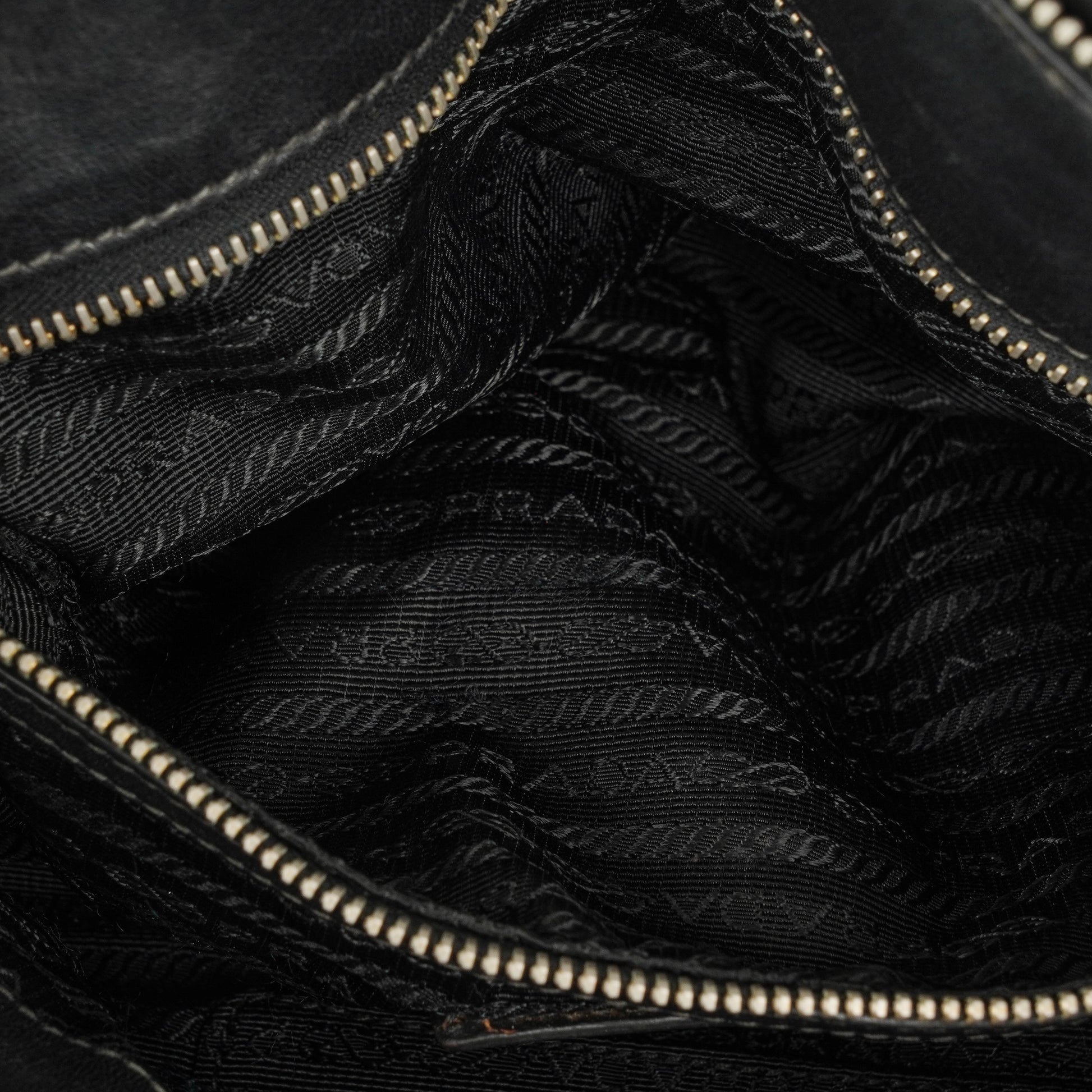 Prada Tessuto Nylon Tasche