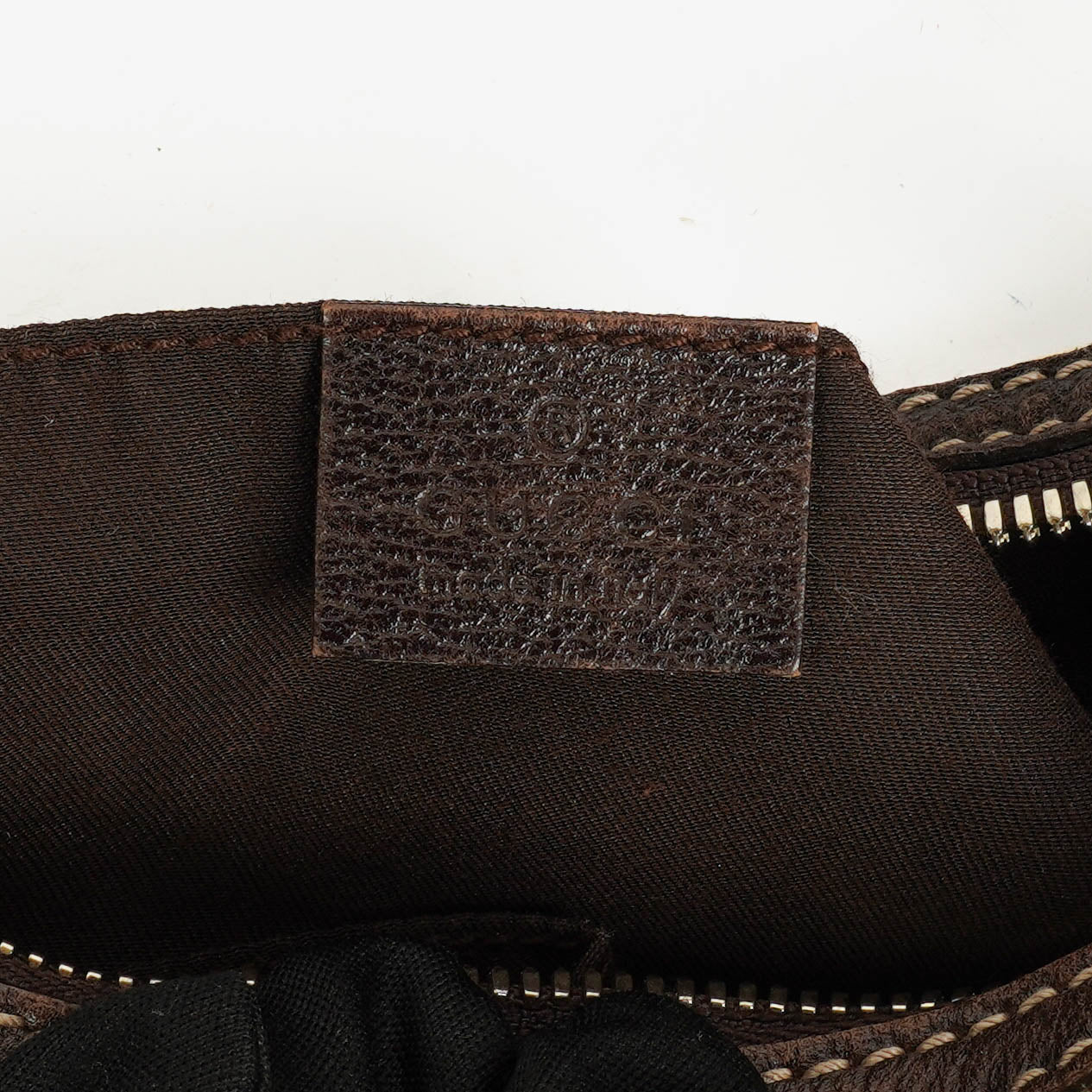 Gucci Small Princy Schultertasche aus Monogram GG Canvas in Beige und Ebony
