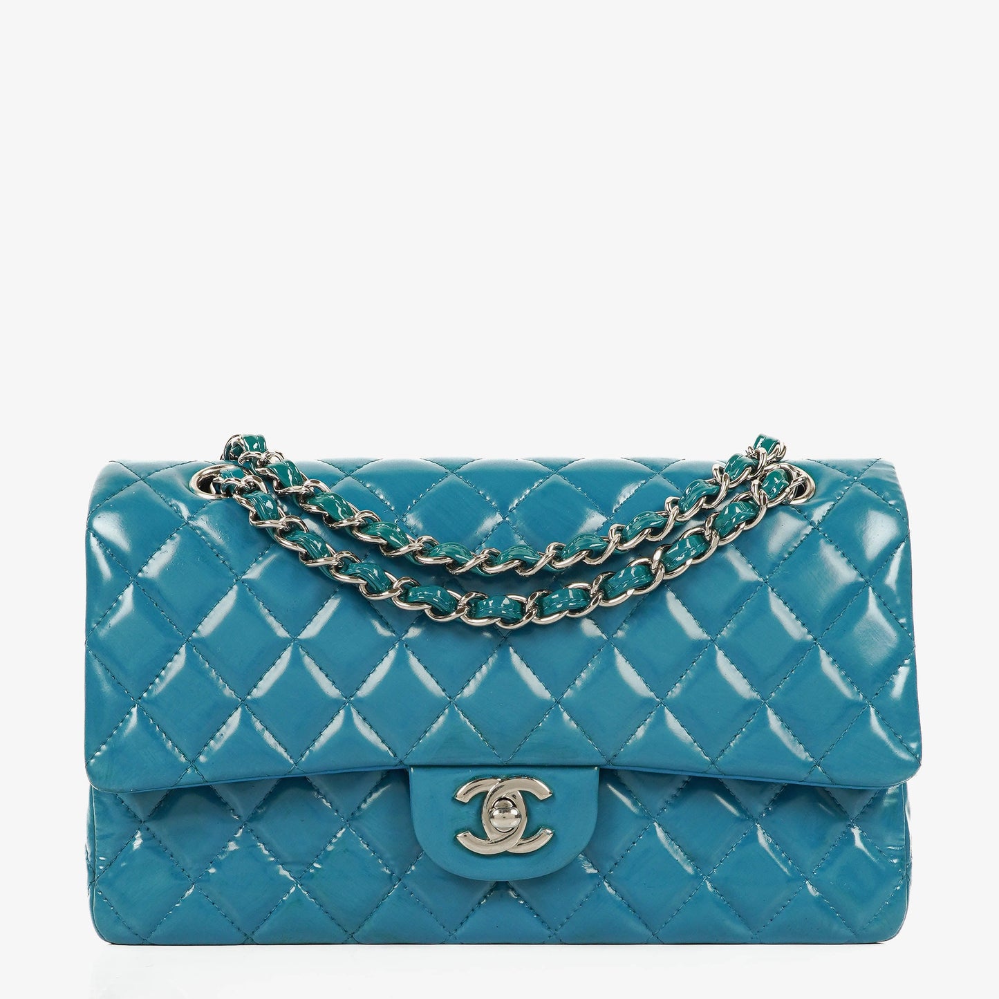 Chanel mittelgroße Classic Double Flap Tasche aus blauem Lack-Steppleder mit silberfarbener Hardware