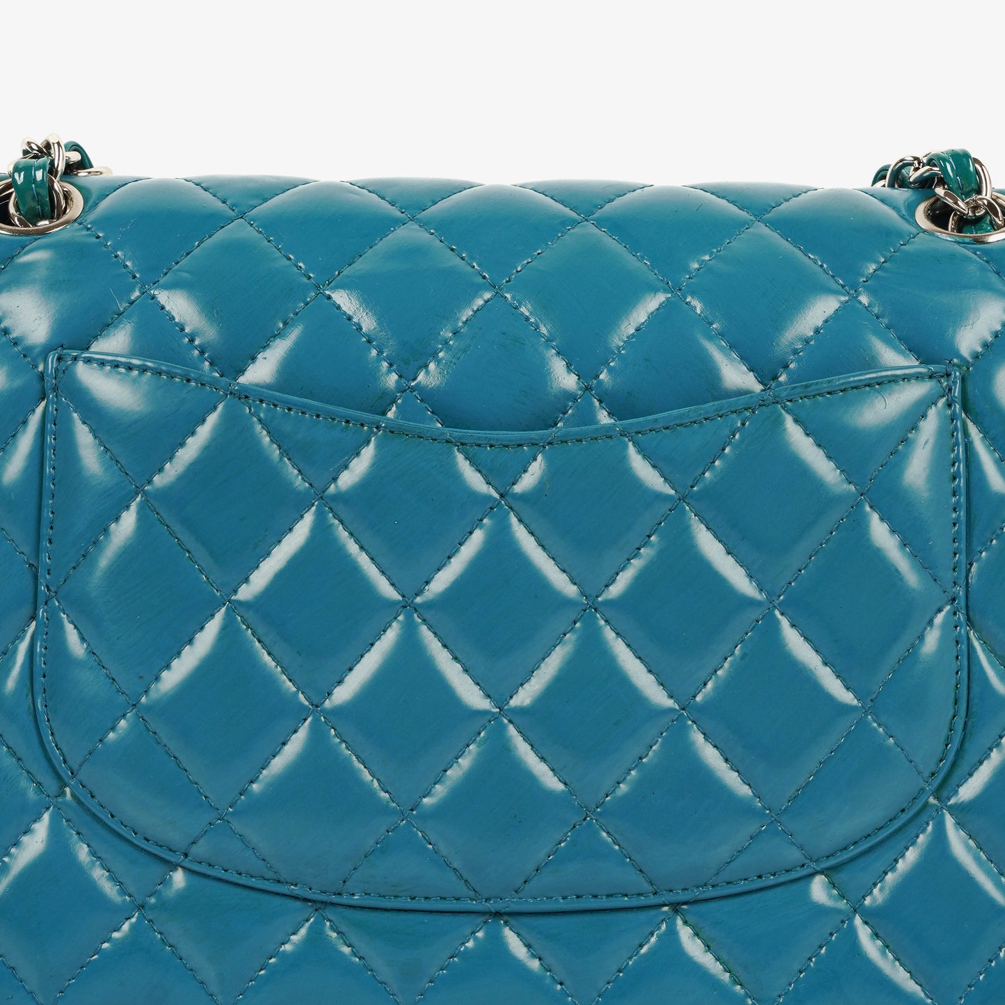 Chanel mittelgroße Classic Double Flap Tasche aus blauem Lack-Steppleder mit silberfarbener Hardware