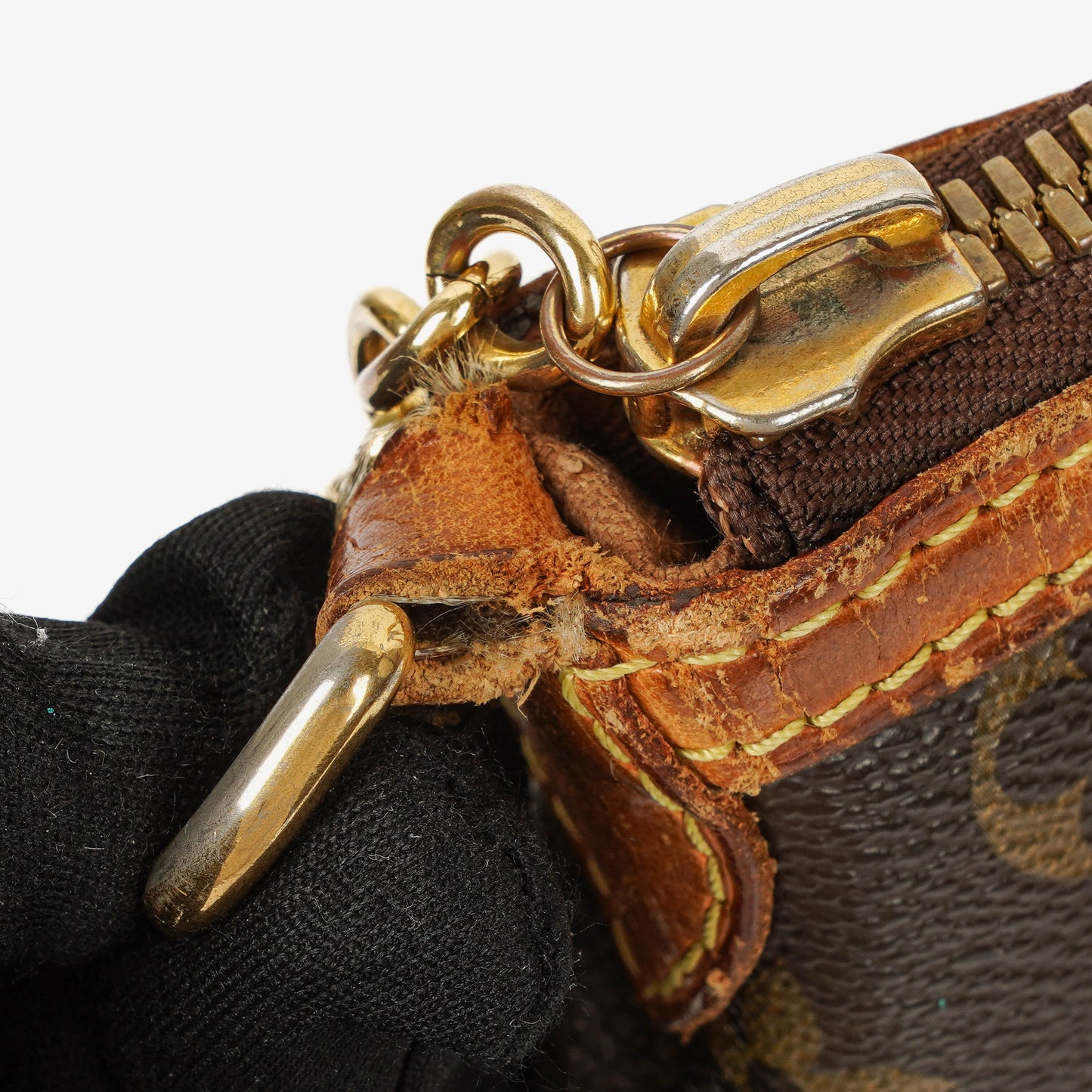 Louis Vuitton Palermo PM Schultertasche aus Monogram Canvas